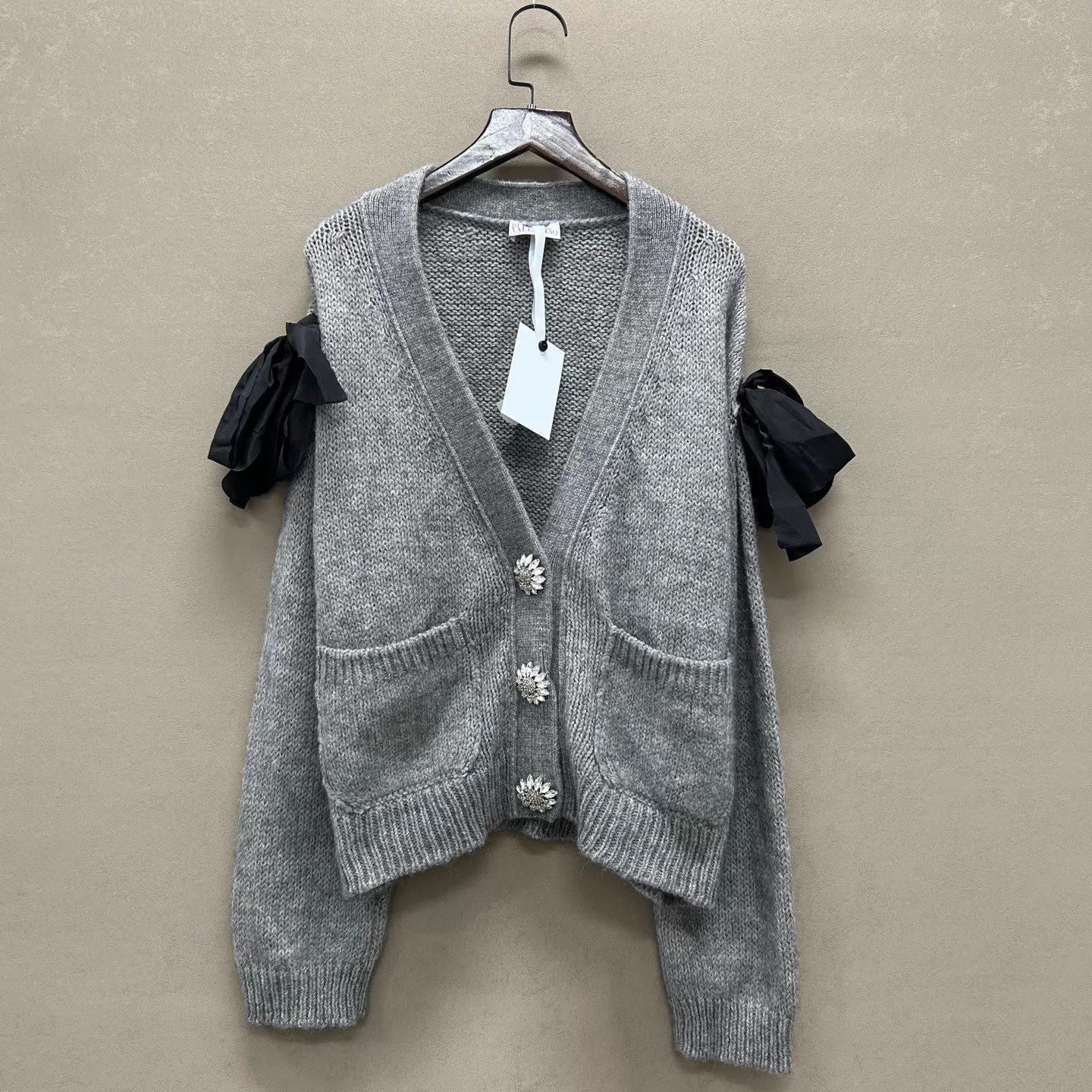 RED Valentino Red Valentino Gray Bow Knit Sweater S 99new Size S / US 4 / IT 40 - 1 Thumbnail