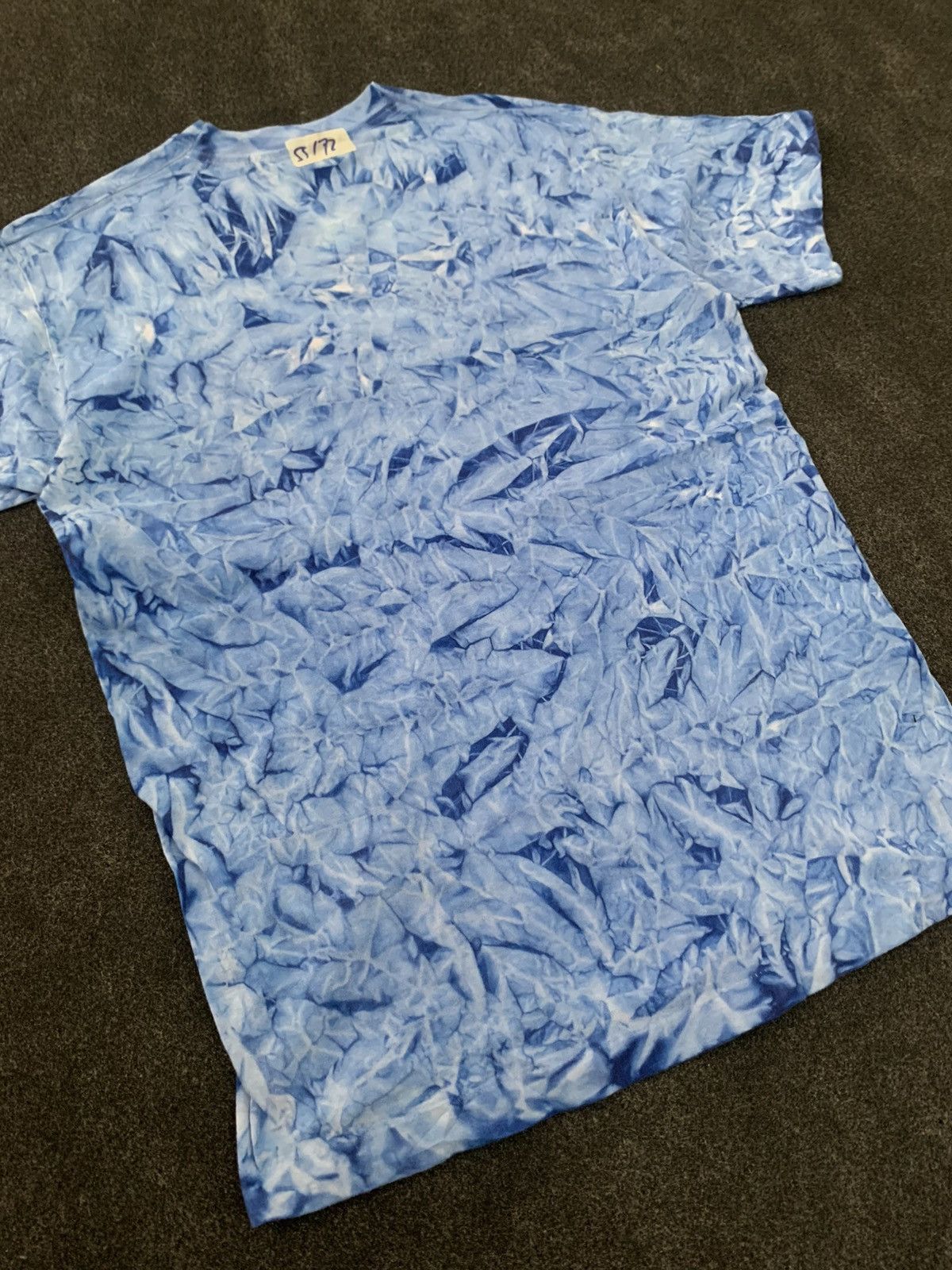 Fruit Of The Loom VINTAGE 90s Sea Turtle & Coral Reef Blue Crinkle Tie-Dye Tee Size US M / EU 48-50 / 2 - 10 Thumbnail