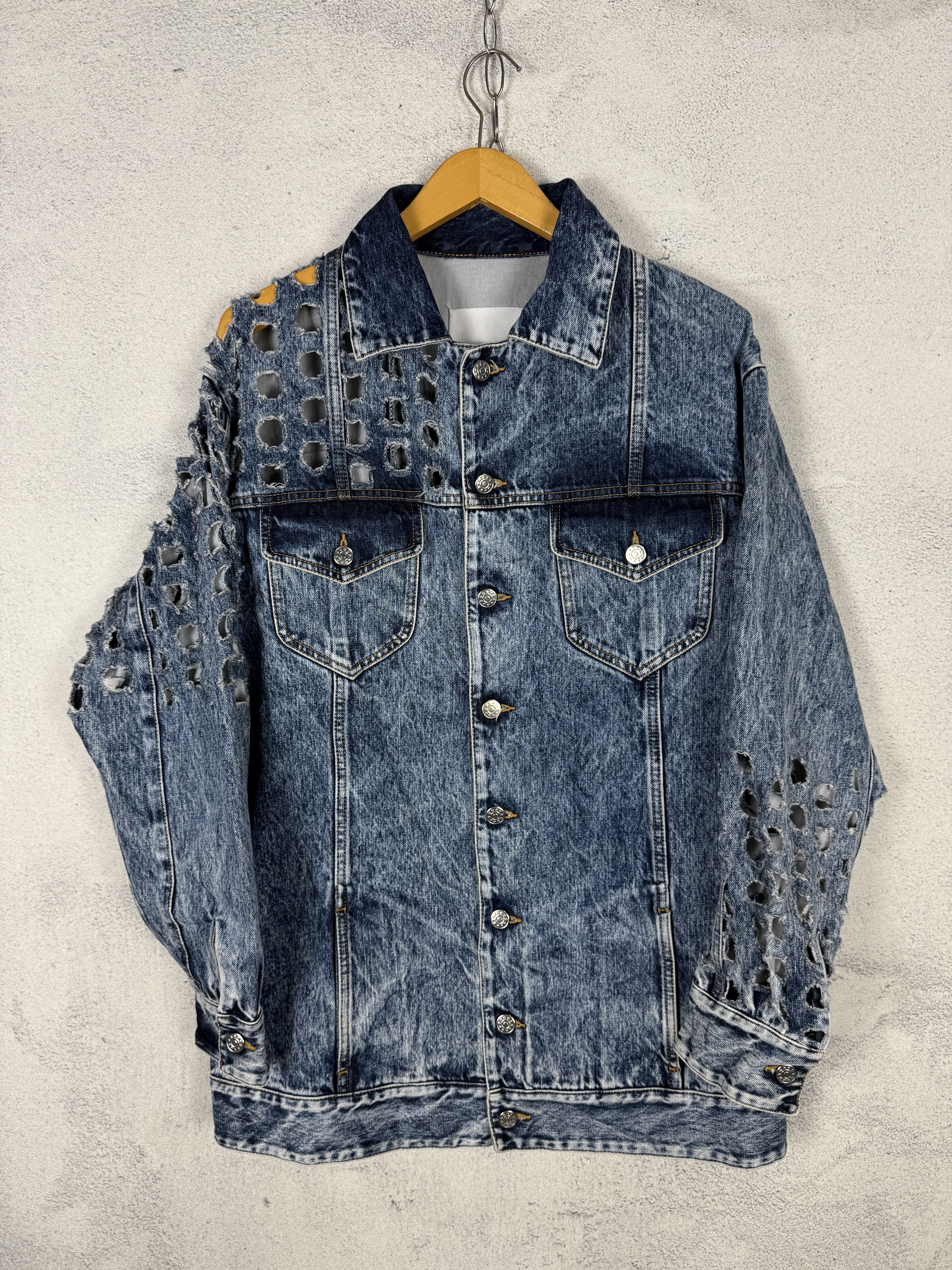 Maison Margiela Maison Margiela Distressed Denim Jacket Size 36 Size XS / US 0-2 / IT 36-38 - 3 Thumbnail
