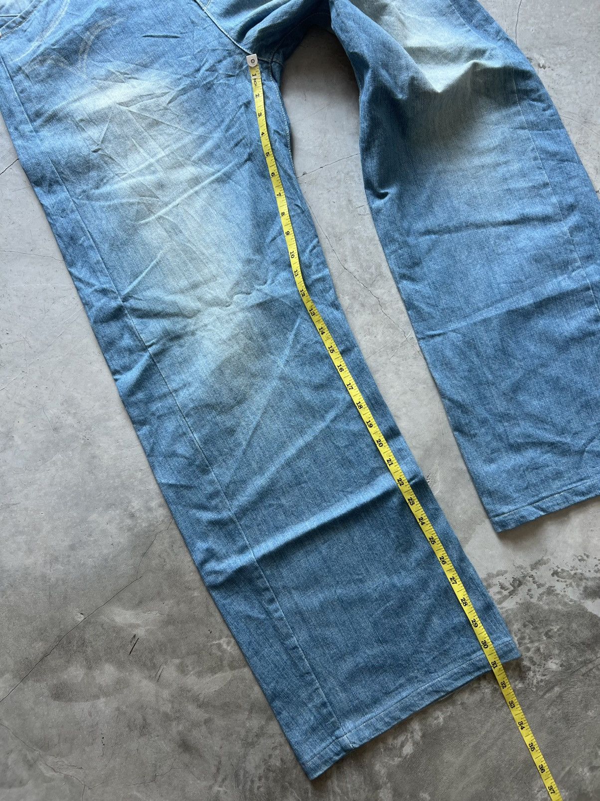 Levi's Vintage Levis Engineered Twisted Jeans Actual 35x31 Size US 35 - 11 Thumbnail