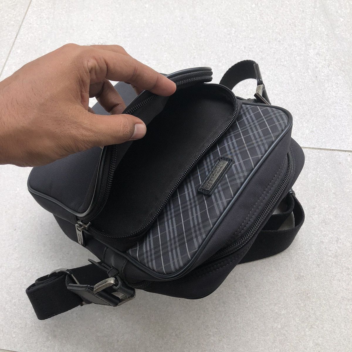 Burberry Burberry Black Label Nova Check Shoulder / Slim Bag Size ONE SIZE - 5 Thumbnail