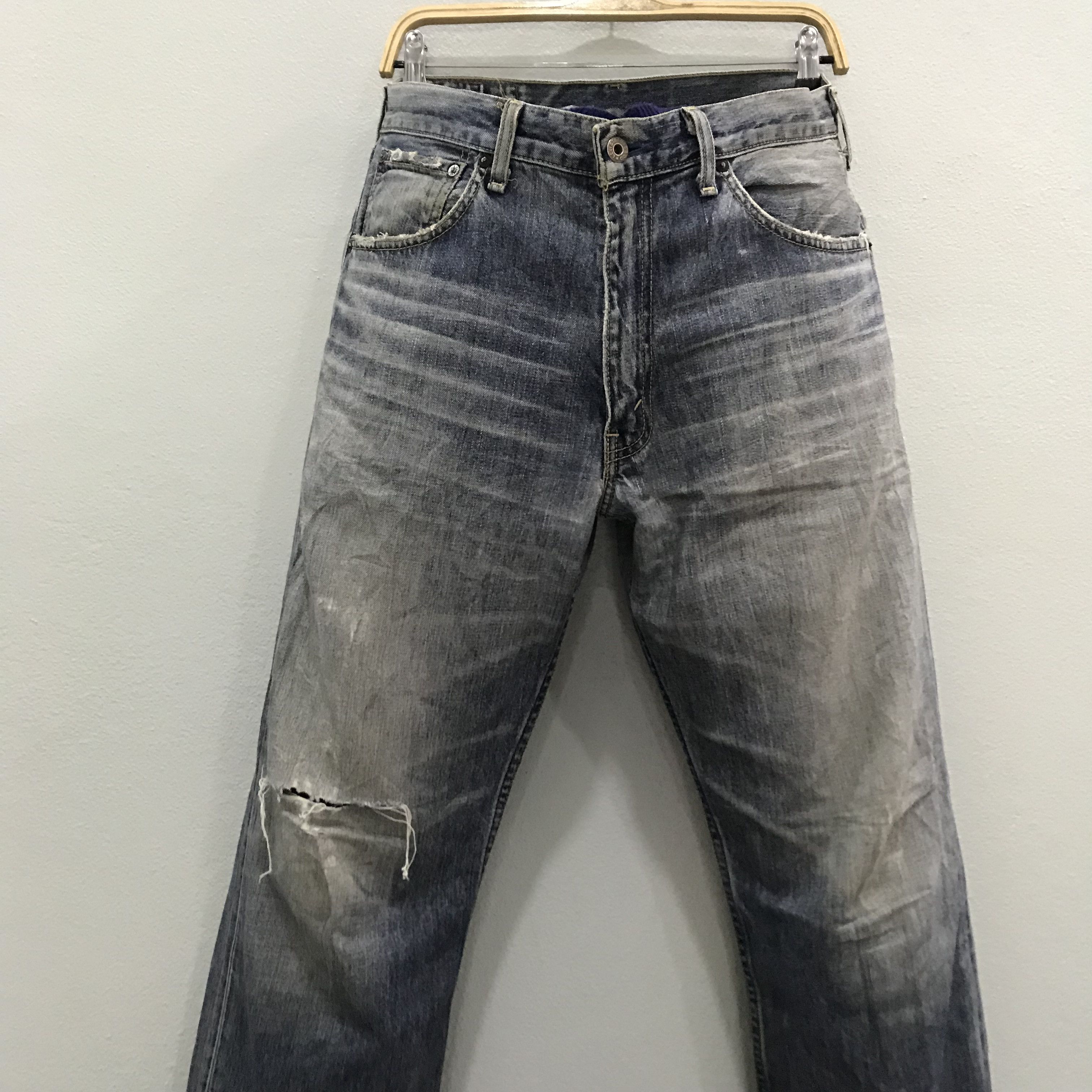 Levi's Vintage Levi's 501 Japan Jeans Distressed Light Wash Size US 32 / EU 48 - 3 Thumbnail