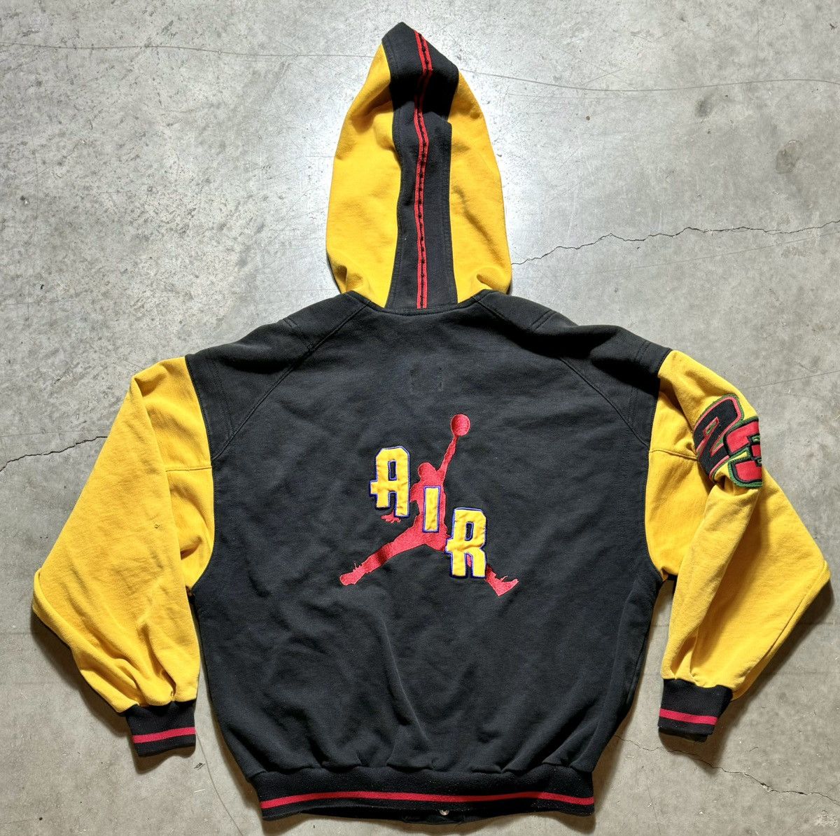 Jordan Brand × Nike × Vintage Vintage 90’s Nike Jordan Baseball Varsity Bomber Jacket sz M Size US M / EU 48-50 / 2 - 2 Thumbnail