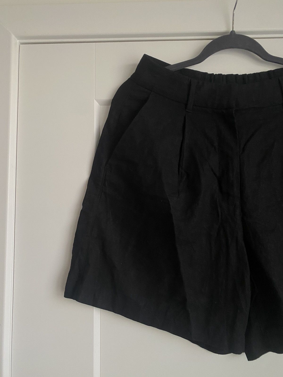 Old Navy NWT Old Navy High Waisted Black Linen Rayon Women’s Short Size 32" / US 10 / IT 46 - 4 Thumbnail