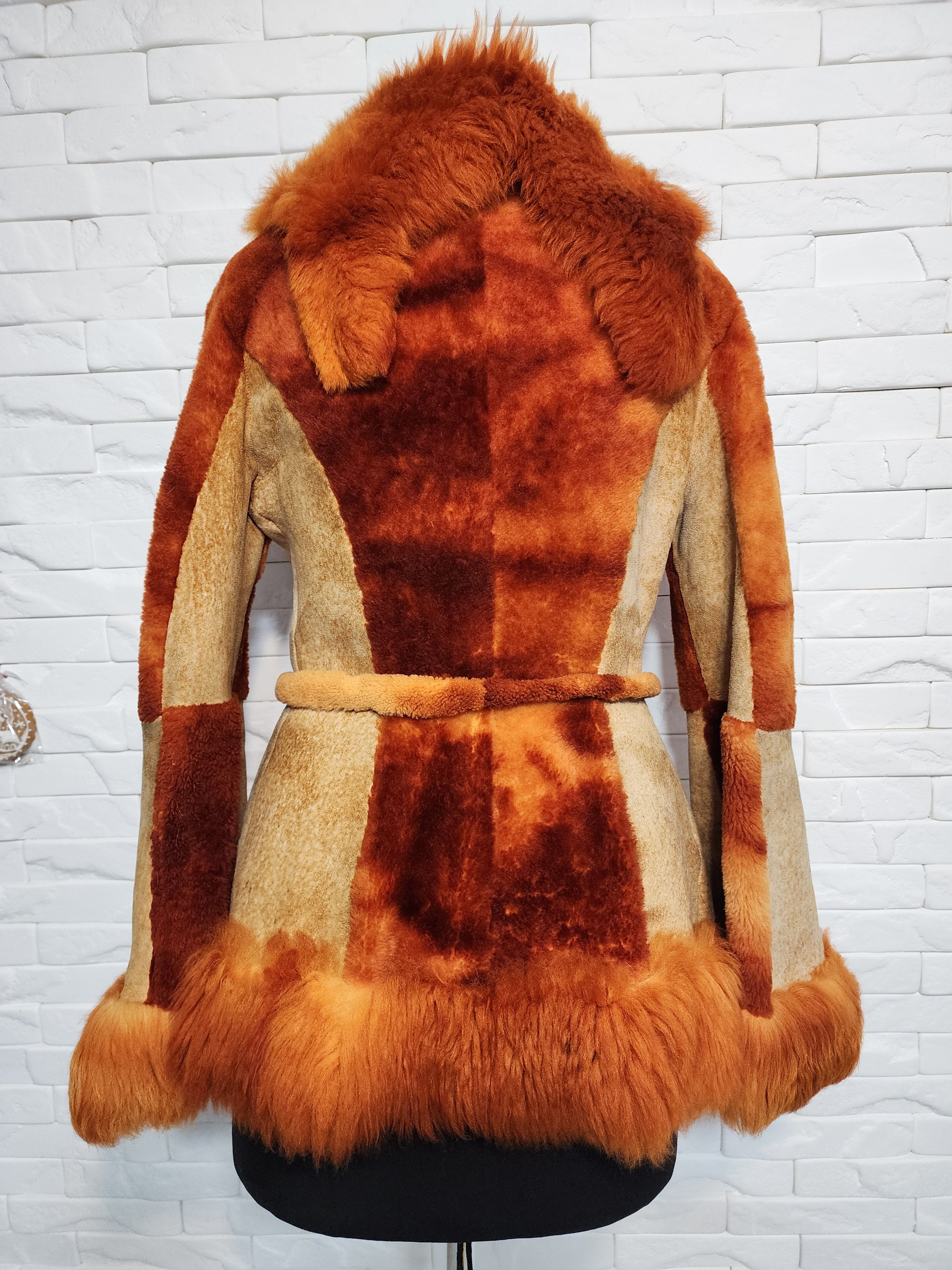 Furla Brown Sheepskin Coat: Double-Sided Goat Fur Coat. Size M / US 6-8 / IT 42-44 - 4 Thumbnail