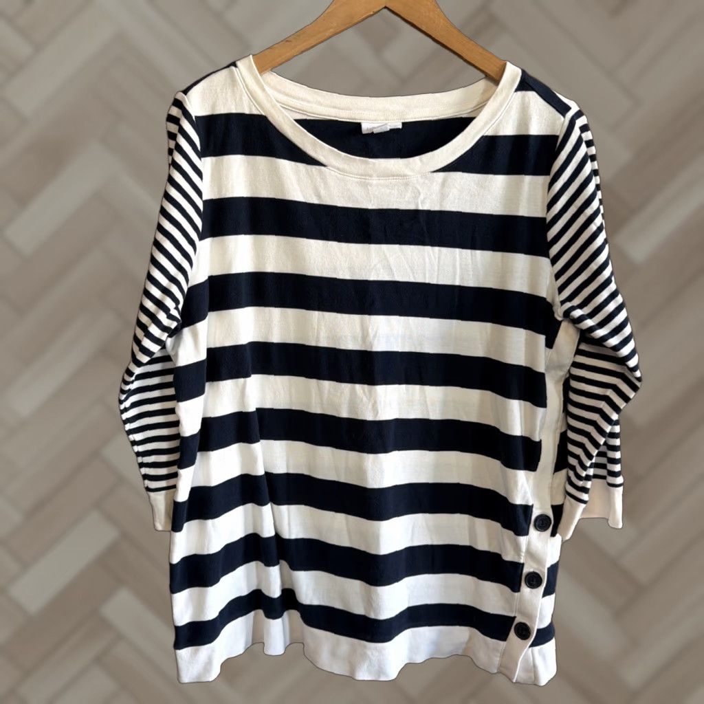 J. Jill J.Jill T-Shirt Women Blue White Organic Cotton 3/4 Sleeve V-Neck Pullover Petite Size PL Casual Shirt Size L / US 10 / IT 46 - 1 Thumbnail