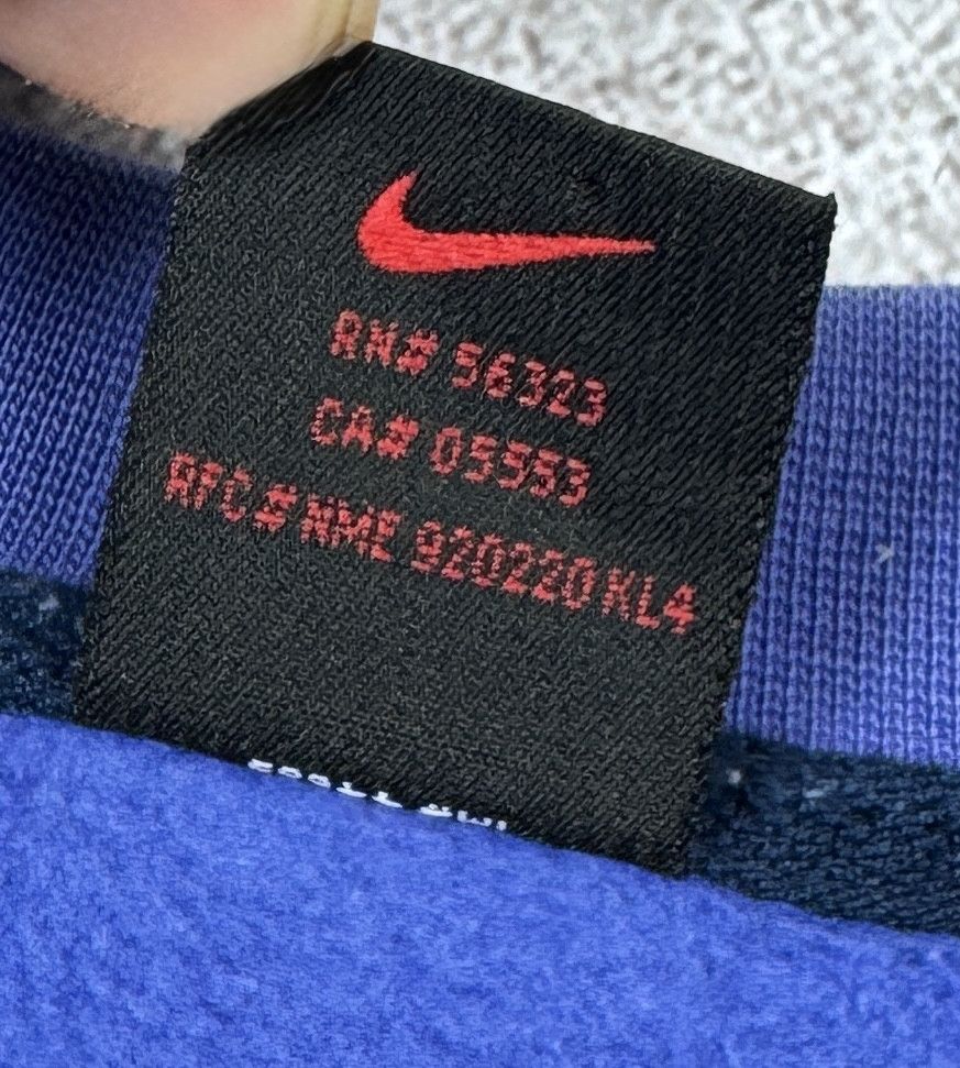 Nike Vintage Nike Big Logo 90s Blue Cotton Sweatshirt Size S-M Size US S / EU 44-46 / 1 - 8 Thumbnail