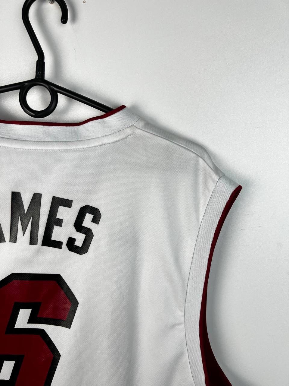Vintage Miami Heat Adidas James 6 jersey NBA vintage t-shirts size L Size US L / EU 52-54 / 3 - 8 Thumbnail