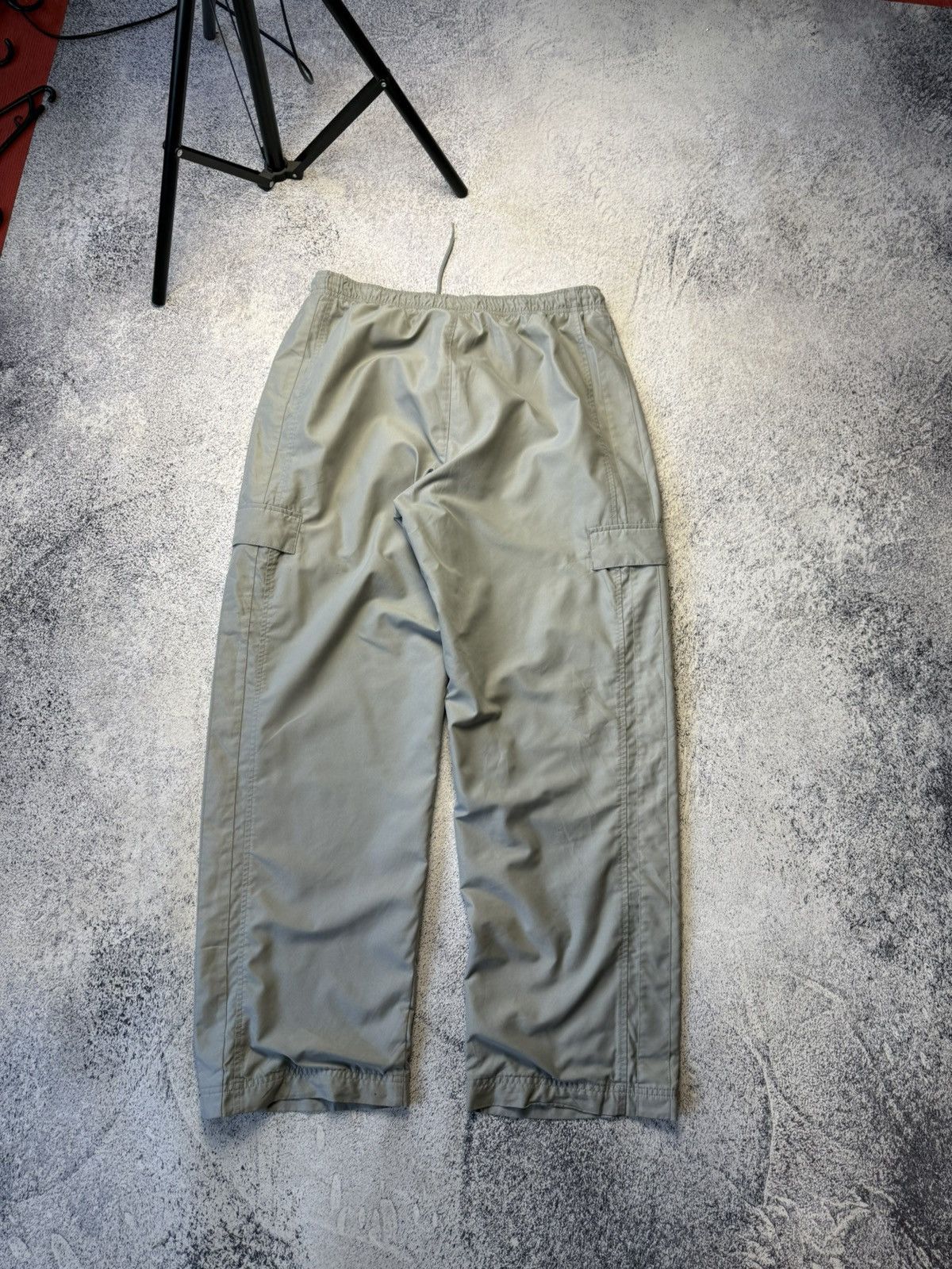 Nike Vintage Nike Cargo pants Joggers Y2K Size XL Size US 36 / EU 52 - 16 Thumbnail