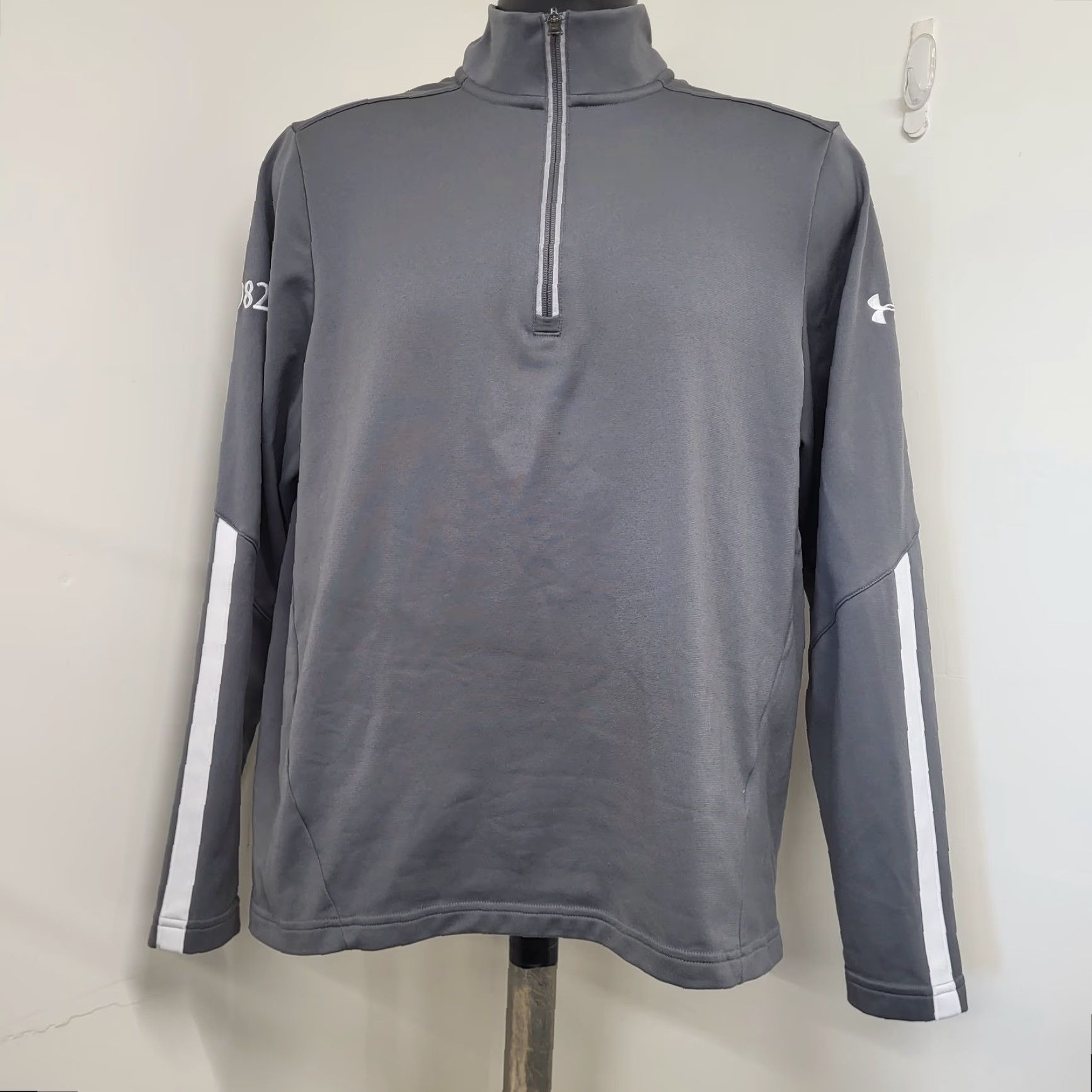 Under Armour Under Armour Shirt Mens Medium 1/4 Zip Fitted Long Sleeve Pullover Athletic Gray Size US M / EU 48-50 / 2 - 2 Thumbnail