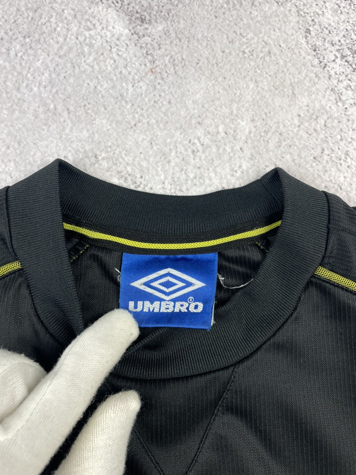 Chelsea Soccer Chelsea FC 1999/2000 Umbro Away Football ShirtAutoglass Size US L / EU 52-54 / 3 - 14 Thumbnail
