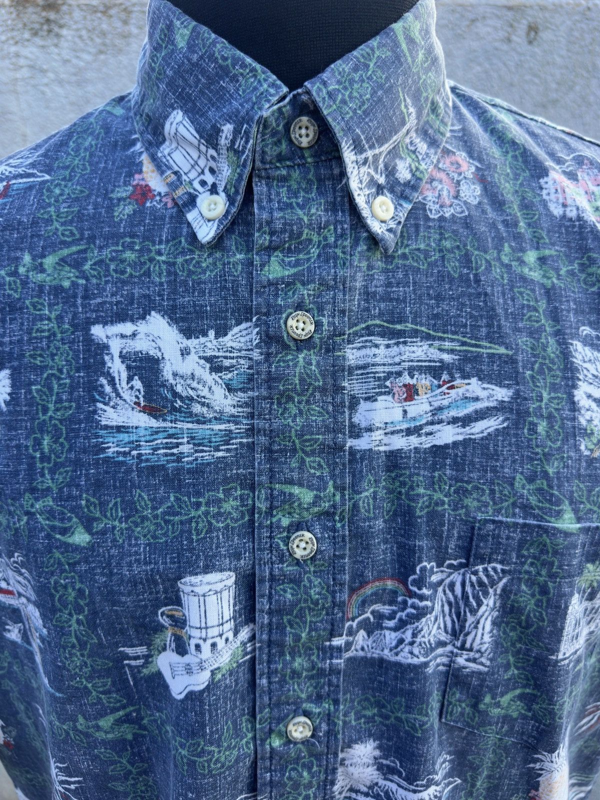 Reyn Spooner PreOwned Reyn Spooner Classic Blue Hawaiian Print Men's M Size US M / EU 48-50 / 2 - 3 Thumbnail
