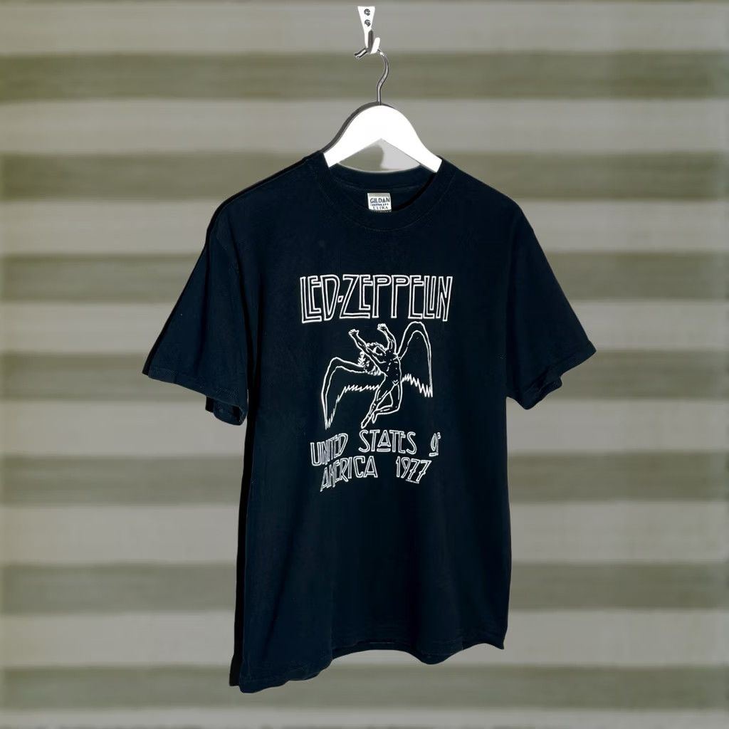 Gildan Led Zeppelin T-Shirt United States Of America 2000’s Black M Crew Neck Short Sleeve Vintage Logo Band Rock Mens Gildan Cotton Shirt Size US M / EU 48-50 / 2 - 1 Thumbnail