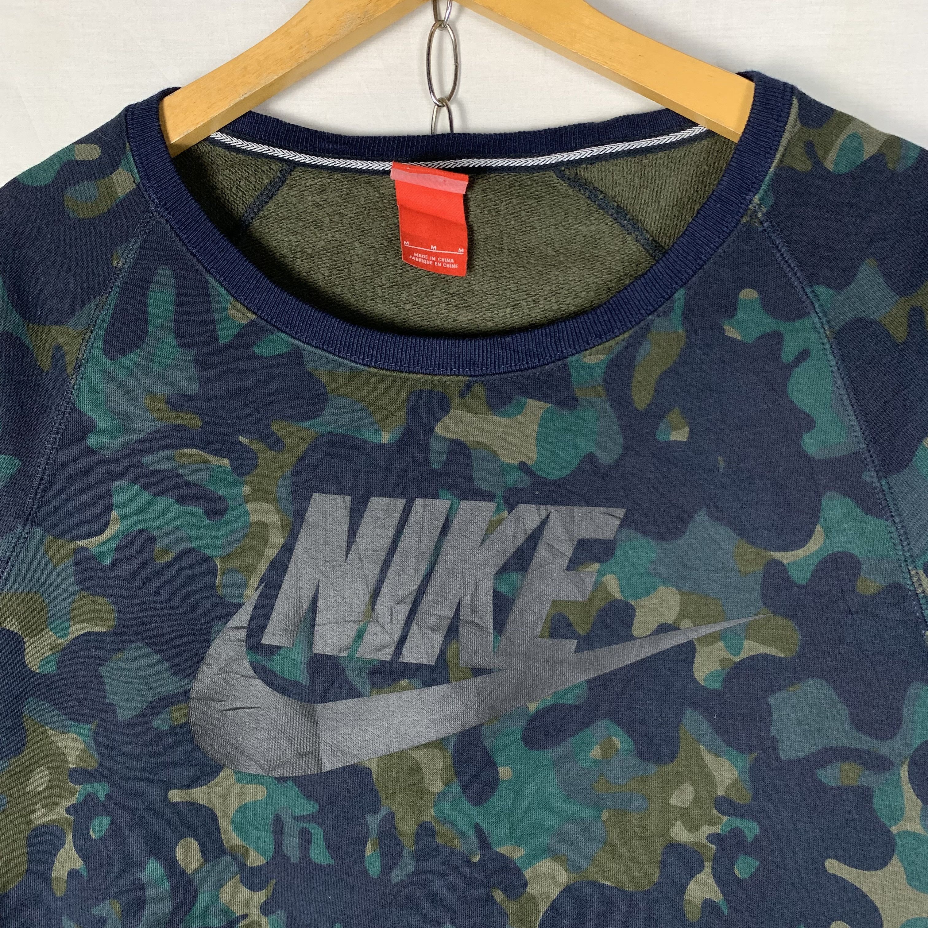 Nike Nike Camo Sweatshirt Crewneck Size M / US 6-8 / IT 42-44 - 3 Thumbnail