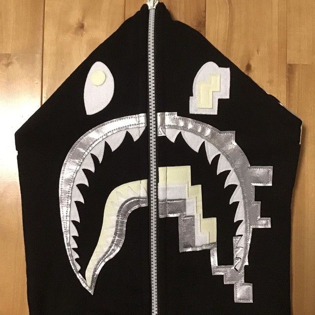 Bape 💫Glow in the dark💫 BAPE DIGITAL SHARK FULL ZIP HOODIE APE Size US XL / EU 56 / 4 - 3 Thumbnail