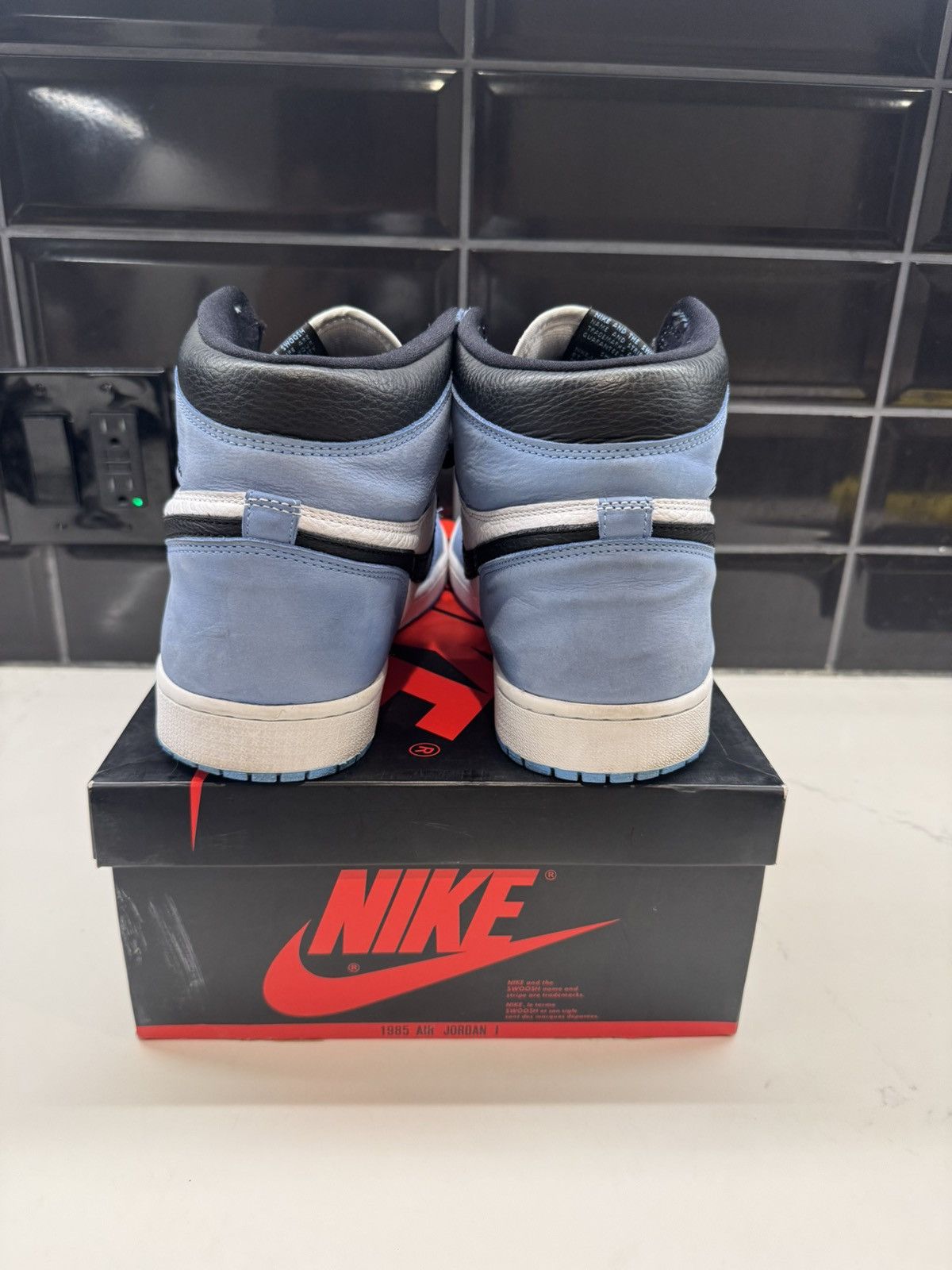 Jordan Brand Nike Air Jordan 1 Retro High OG “University Blue” – Size 13 Size US 13 / EU 46 - 9 Thumbnail