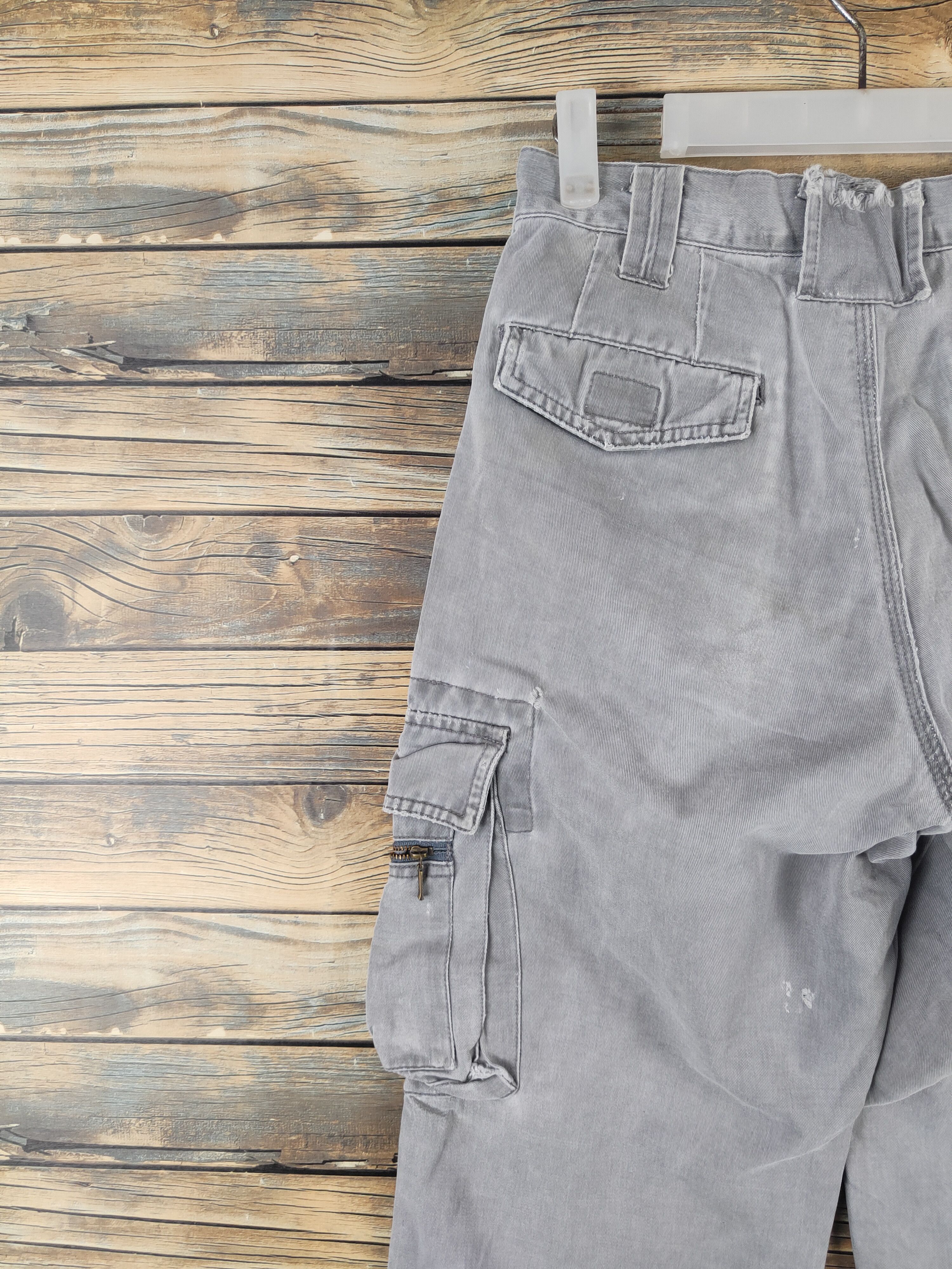 Japanese Brand DL Grancisco Gray Multipocket Cargo Pants #46-258T Size US 27 - 9 Thumbnail