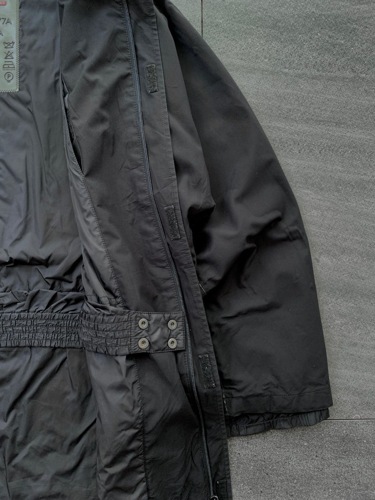 Prada FREE TAX! 2000s Red Tab Detachable Hood Goretex Jacket Size US S / EU 44-46 / 1 - 8 Thumbnail
