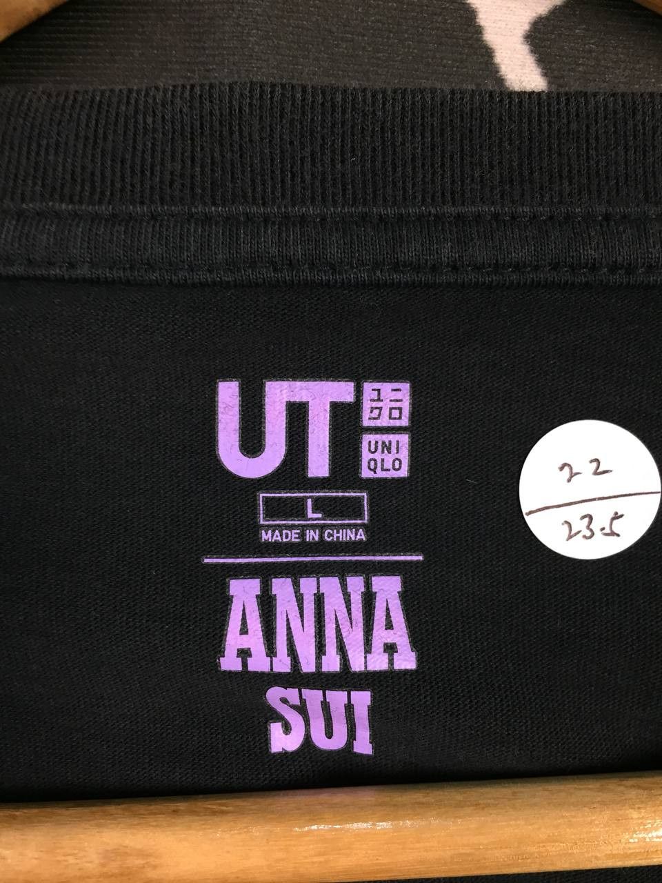 Anna Sui Anna Sui X Uniqlo Colorful Flower Wreath Logo Graphic Tee Size L / US 10 / IT 46 - 7 Thumbnail