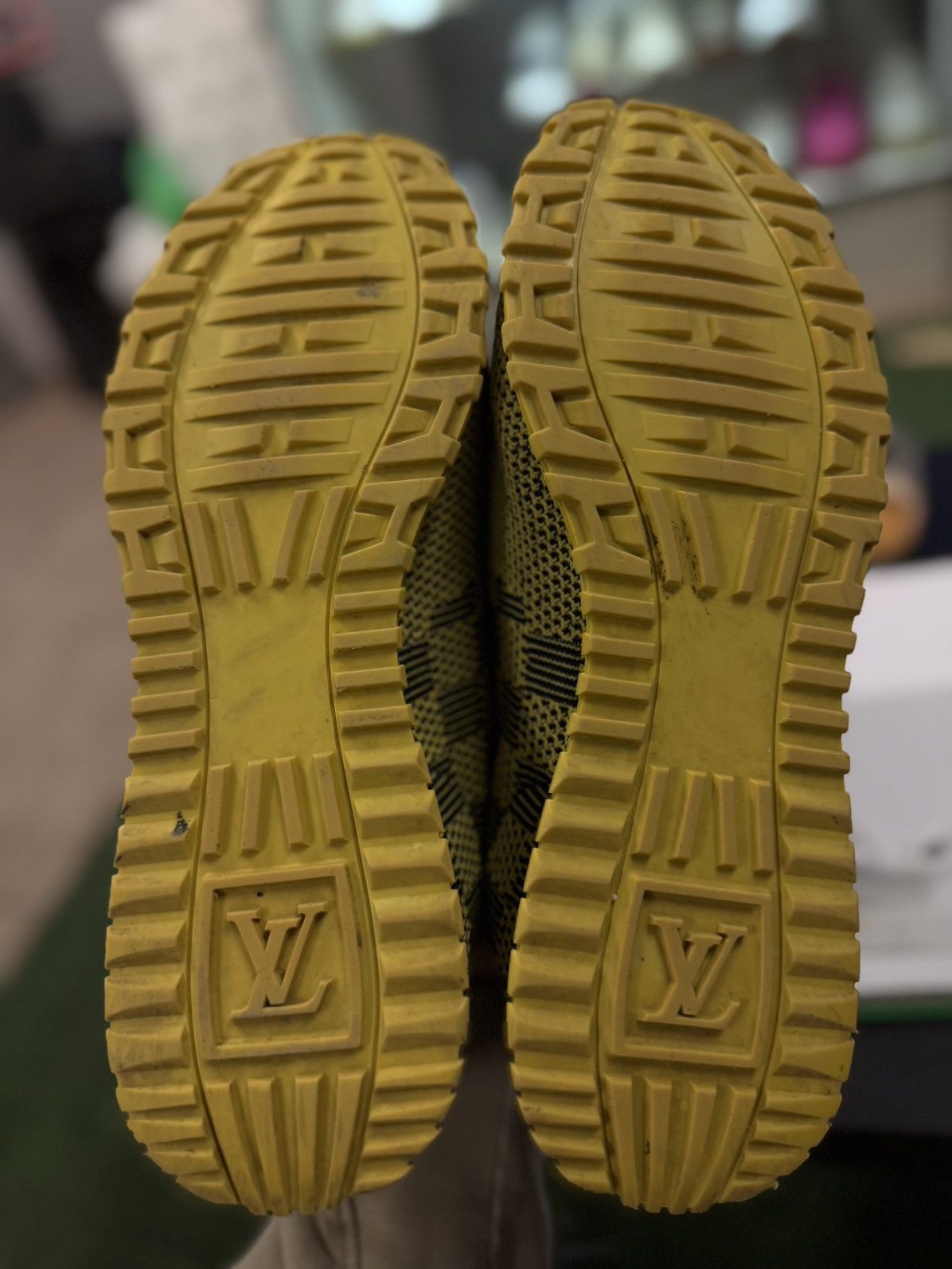 Louis Vuitton Louis Vuitton Yellow Black Size 9.5US/8.5LV Trainer Size US 9.5 / EU 42-43 - 14 Thumbnail