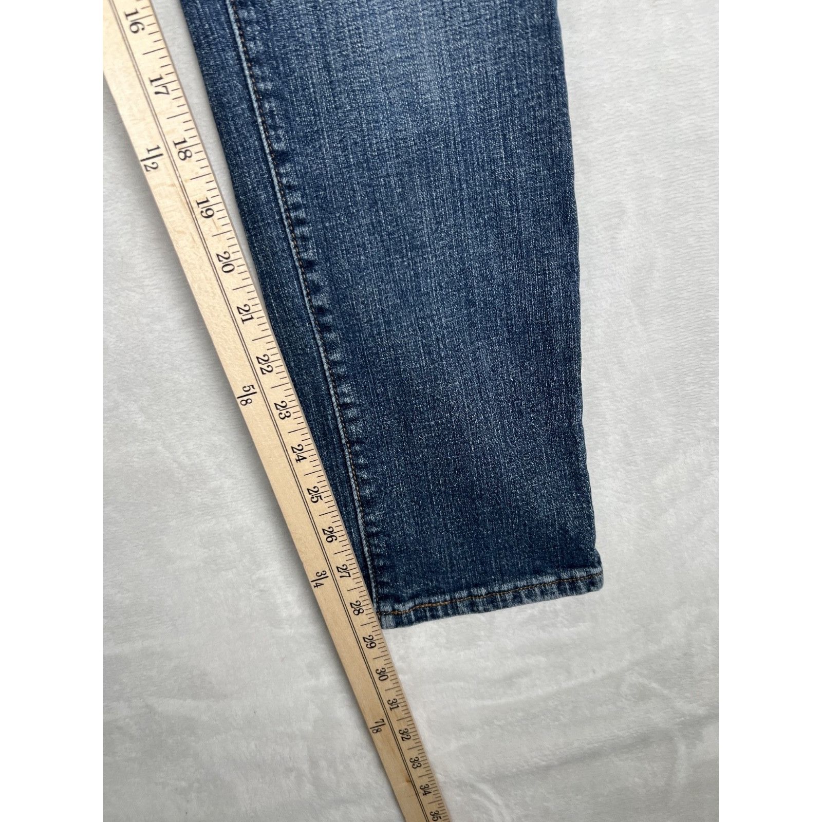 Levi's Levi's Jeans Women's 10S Blue Mid Rise Skinny 30x28 Stretch Size 30" / US 8 / IT 44 - 2 Thumbnail