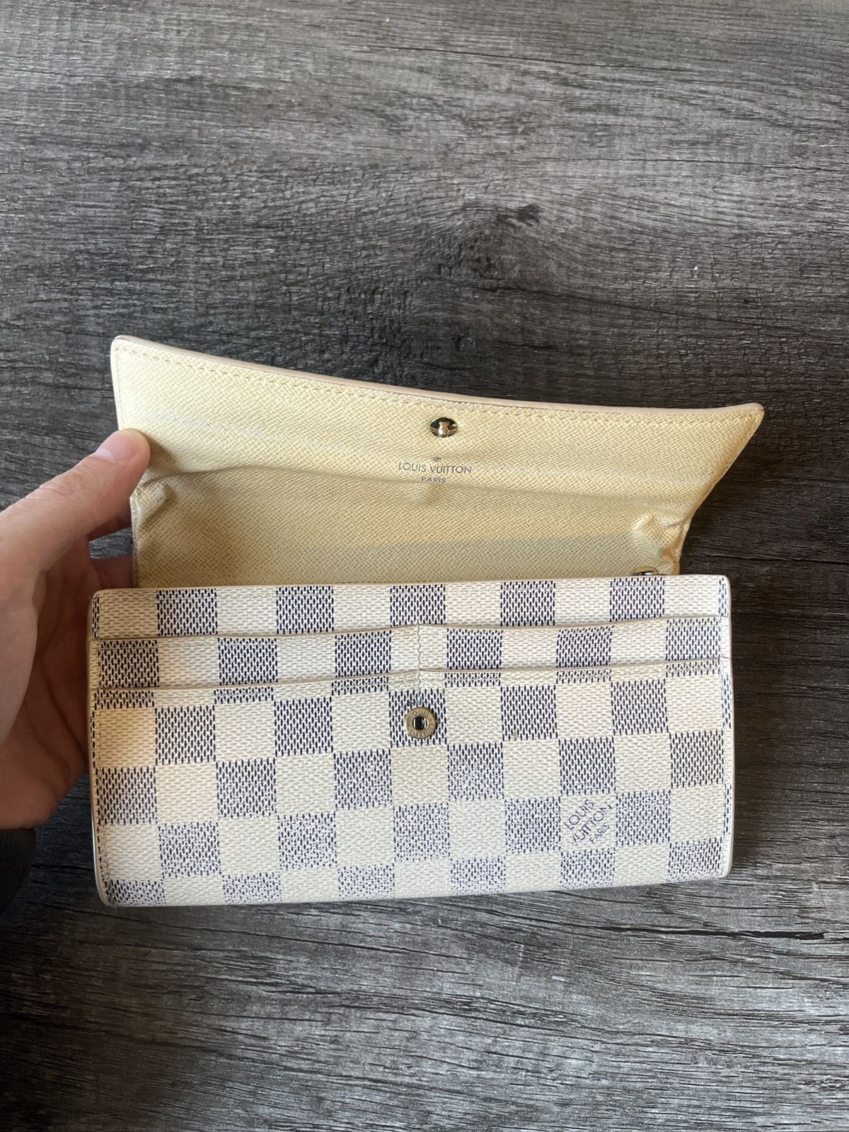 Louis Vuitton Louis Vuitton Damier Azur Portefeuille Sarah Long Wallet Size ONE SIZE - 4 Thumbnail