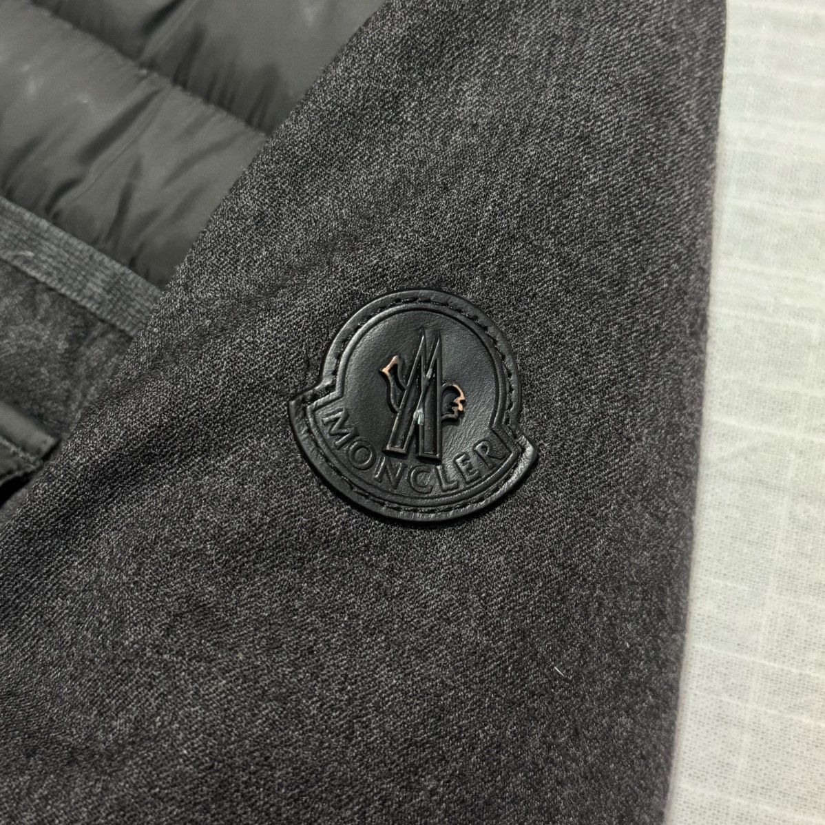 Moncler Moncler JACOB men's Down jacket Size US M / EU 48-50 / 2 - 9 Thumbnail