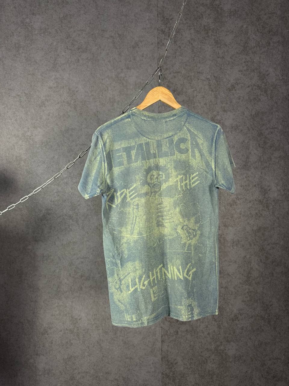 Metallica Metallica rock overprinted band tee Size US S / EU 44-46 / 1 - 2 Thumbnail