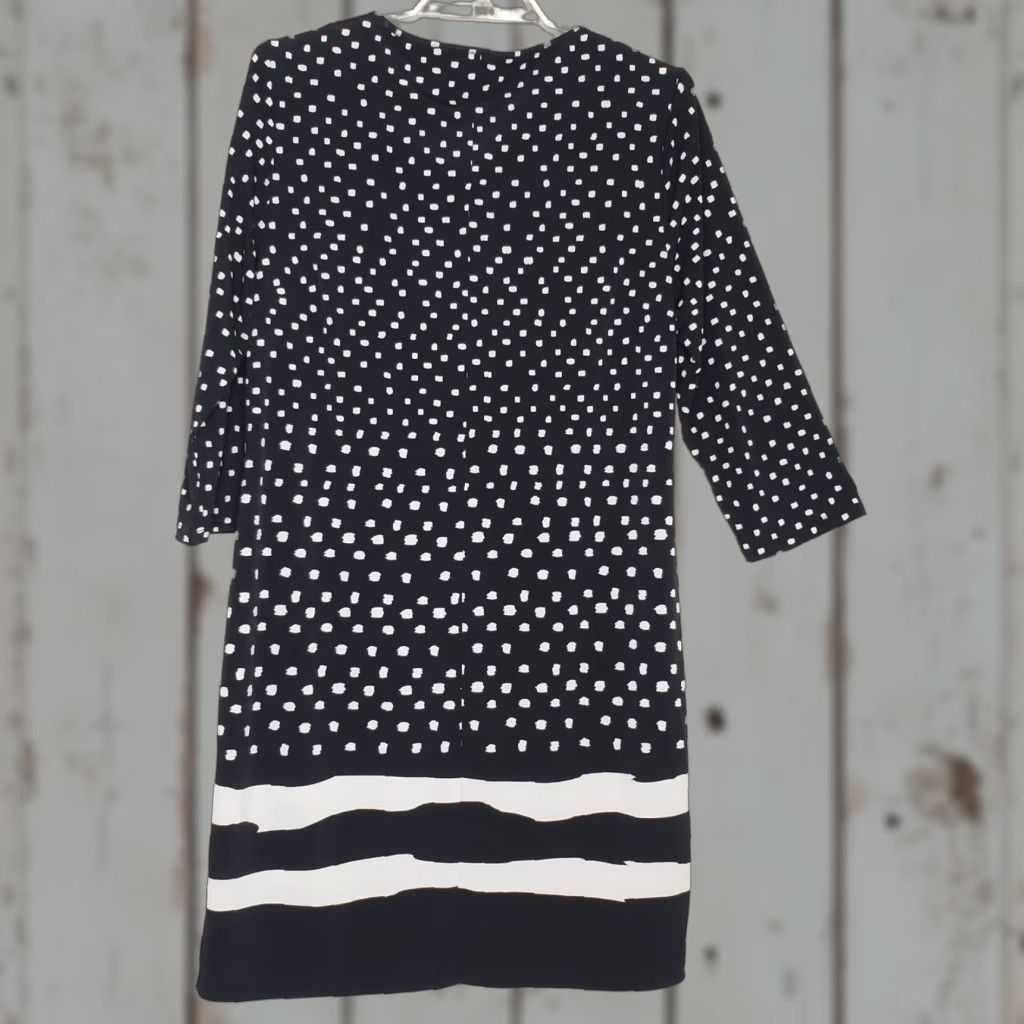 Vintage VINTAGE Chico’s Shift Dress Black White Print Key Hole Neck 3/4 Sleeve Knee Length Stretch Women's Size 1 Size XS / US 0-2 / IT 36-38 - 1 Thumbnail