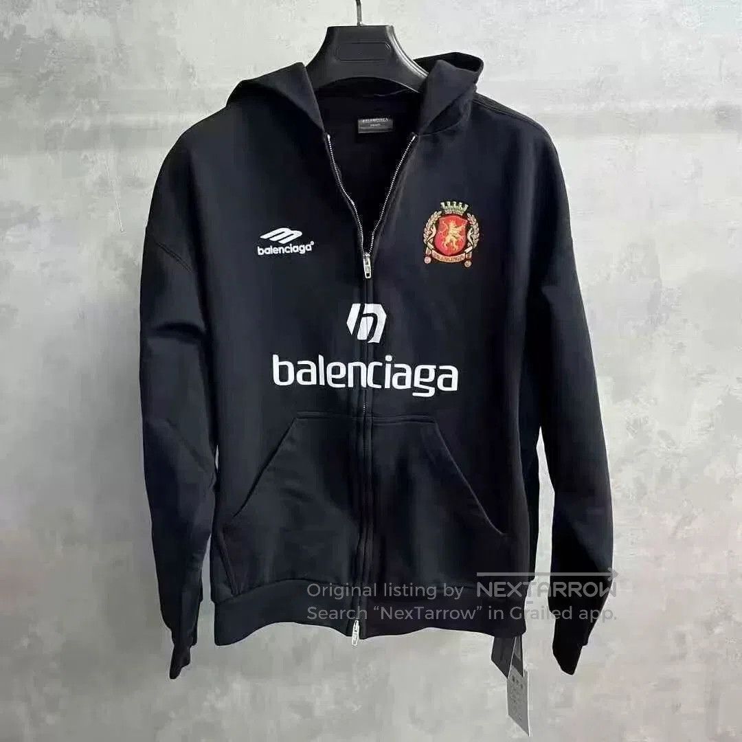 Balenciaga balenciaga hooded sweatshirt with logo print. Size US XS / EU 42 / 0 - 1 Thumbnail