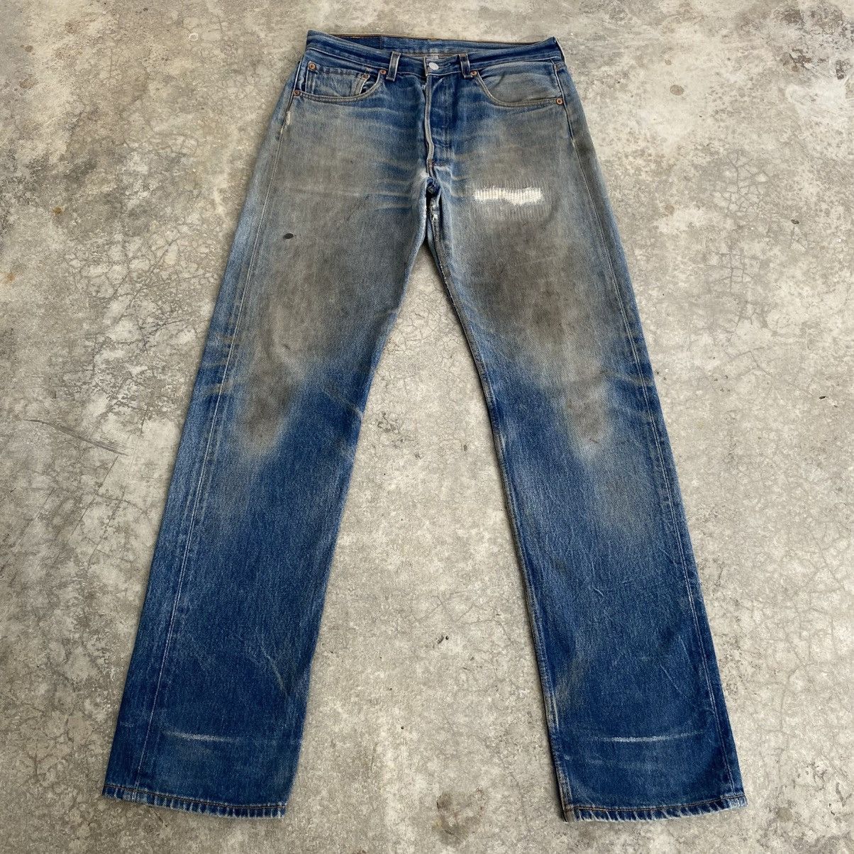 Levi's Vintage 90’s Levis 501 Faded Blue Distressed Denim Jeans Size US 31 - 1 Thumbnail
