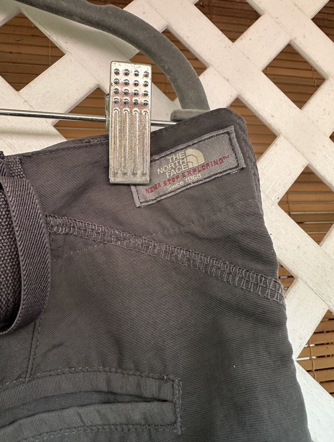 The North Face PreOwned North Face Shorts Gray Men's 34 Size US 34 / EU 50 - 3 Thumbnail