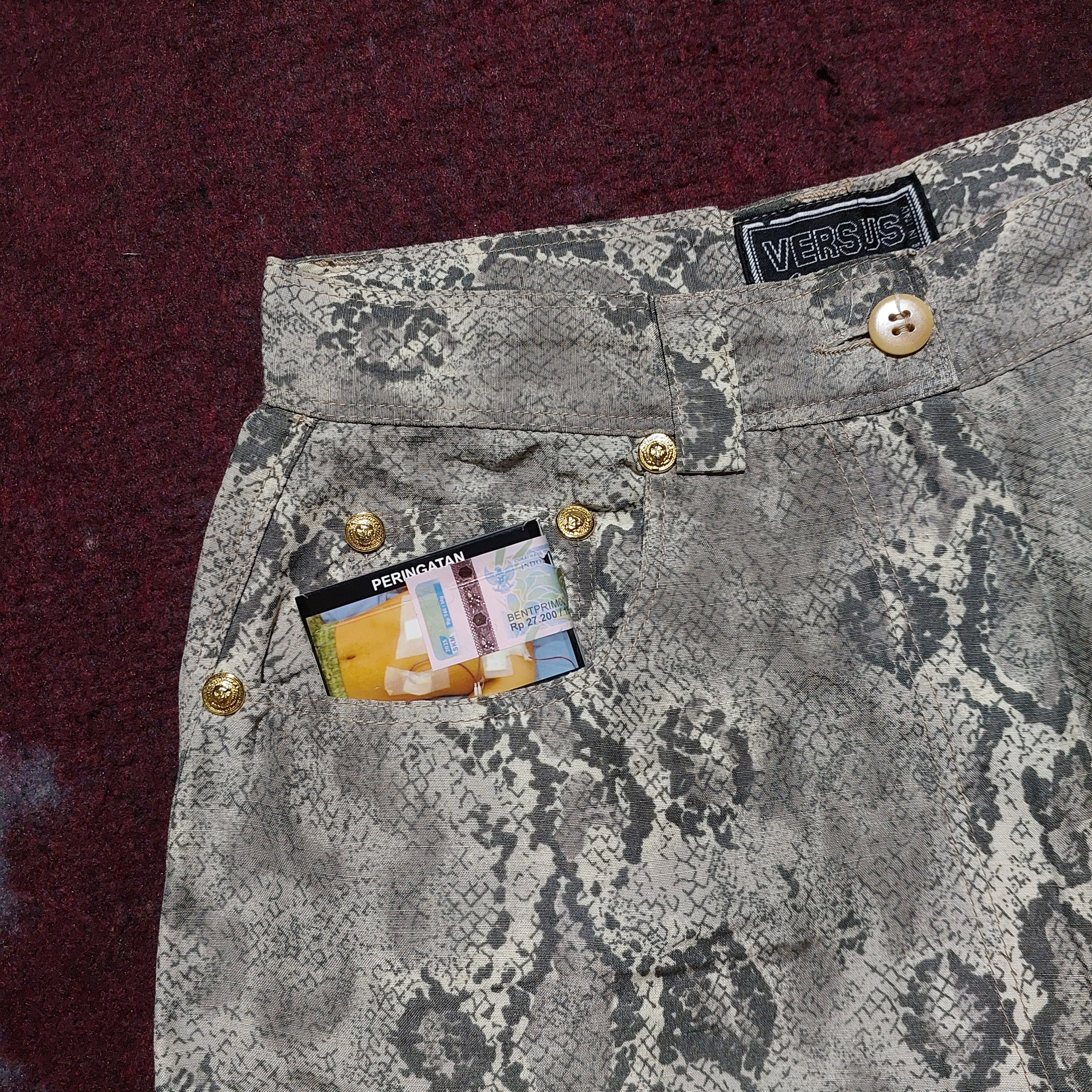 Versus Versace Versace phyton skin pattern zipp leg pants Size 26" / US 2 / IT 38 - 6 Thumbnail