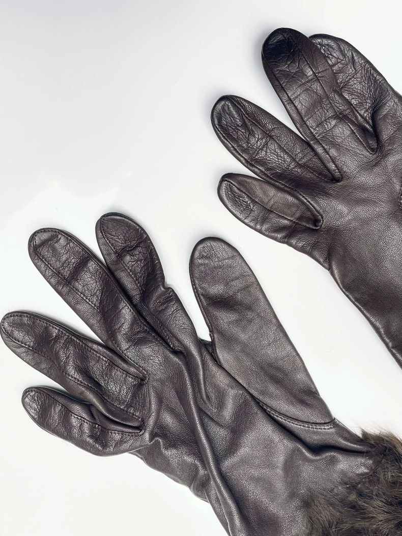 Christian Lacroix Christian Lacroix Brown sheepskin fur gloves 2504-Nextarrow Size ONE SIZE - 3 Thumbnail