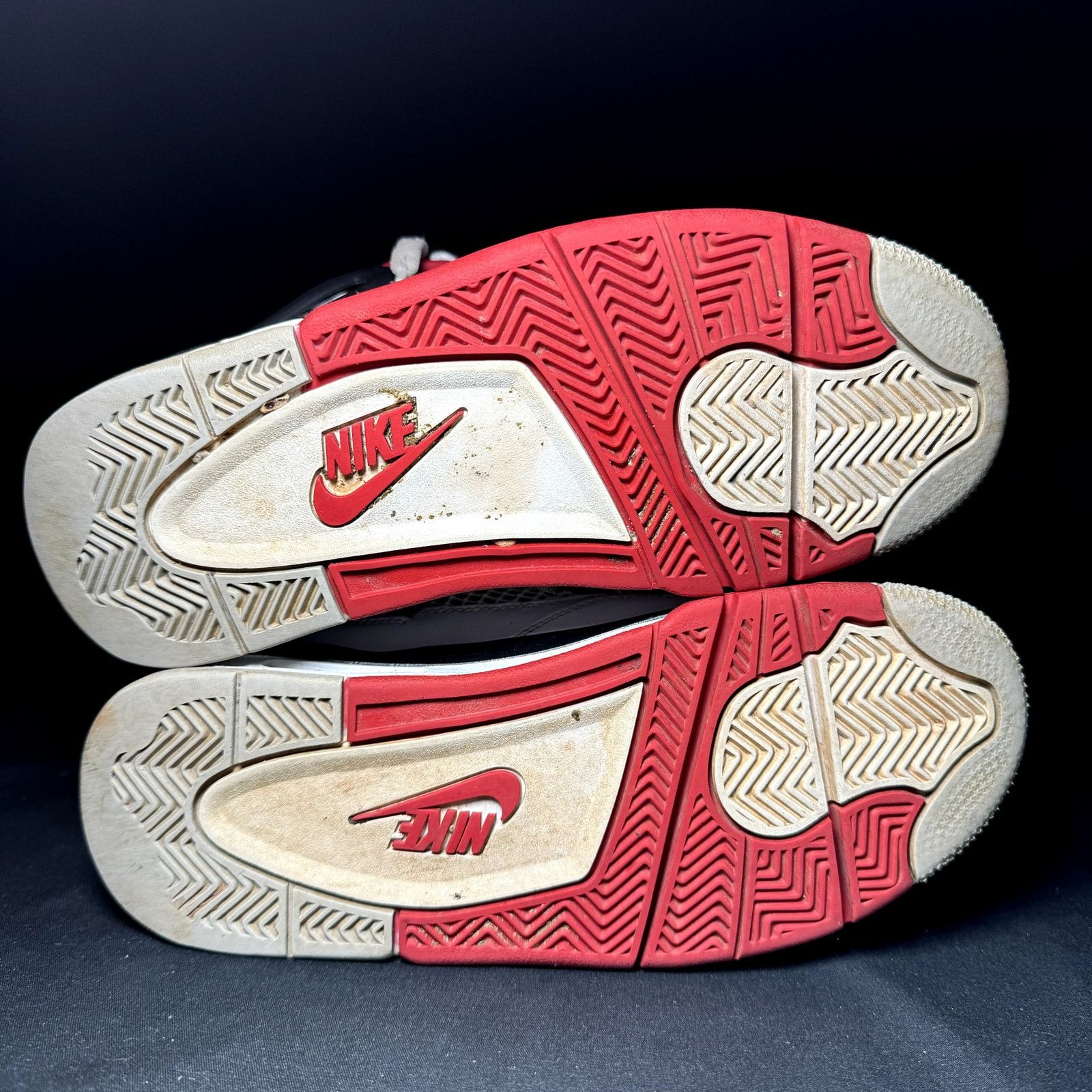 Jordan Brand × Nike Size 5.5 - Nike Air Jordan 4 Retro OG Fire Red Men's Shoes Size US 5.5 / EU 38 - 6 Thumbnail