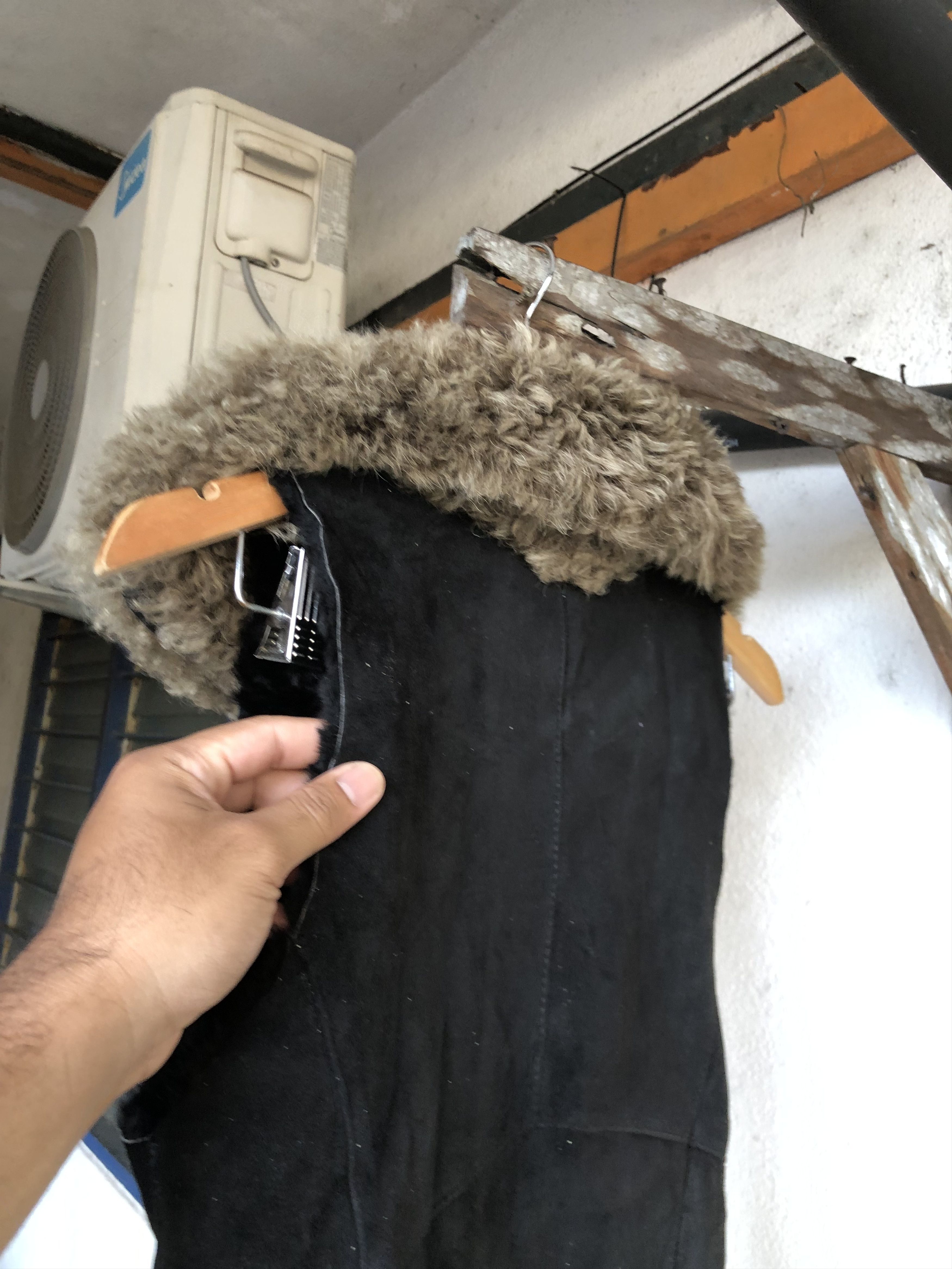 Guess Rare🔥 Guess Sheepskin Outer Vest Jacket Punk Size S / US 4 / IT 40 - 10 Thumbnail