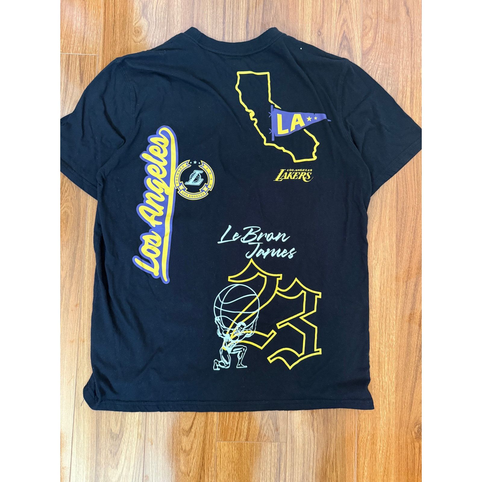 Los Angeles Apparel NBA Los Angeles Lakers black T-shirt Size US L / EU 52-54 / 3 - 6 Thumbnail