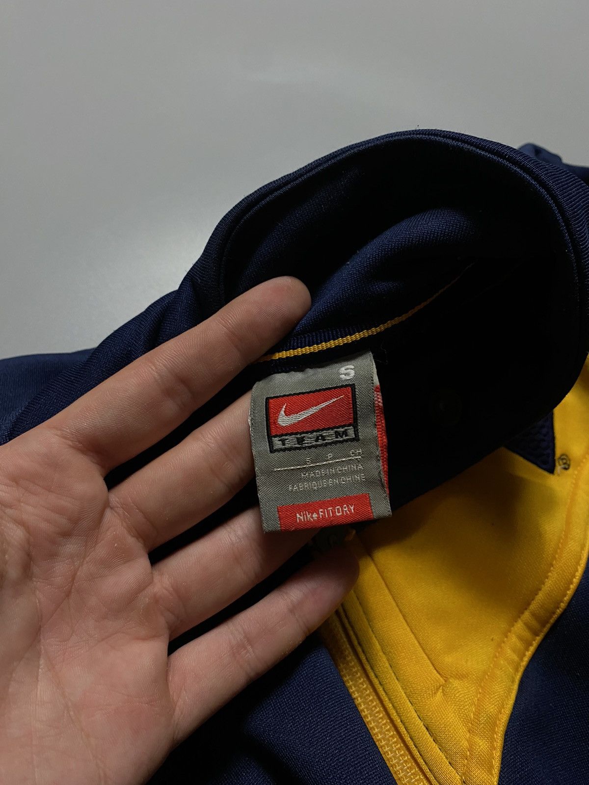Vintage Nike rare West Virginia team jacket Size US S / EU 44-46 / 1 - 3 Thumbnail