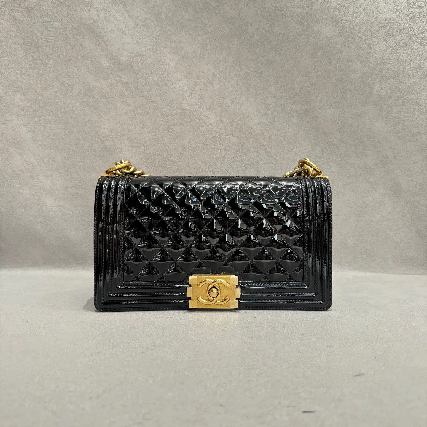 Chanel Pre-loved Bag Very good condition Size ONE SIZE - 1 Thumbnail