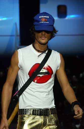 Dsquared2 F/W 2003 RUNWAY LIPS TANK TOP Size US M / EU 48-50 / 2 - 2 Thumbnail