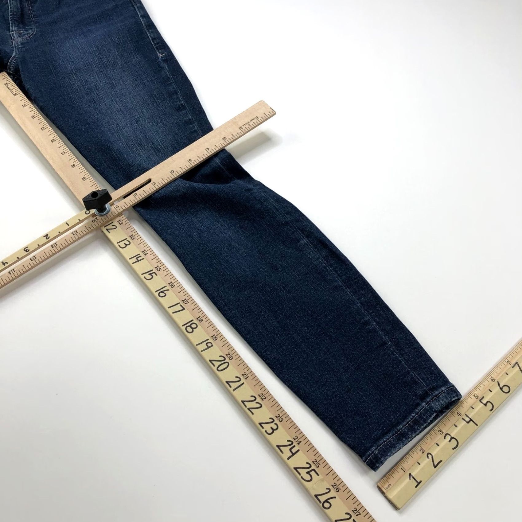Good American Good American Good Legs Crop Jeans GLC899T Mid Rise 0/25 26L 24W Blue Denim 5-Pocket Womens Mens? Size 25" / US 0 / IT 36 - 3 Thumbnail