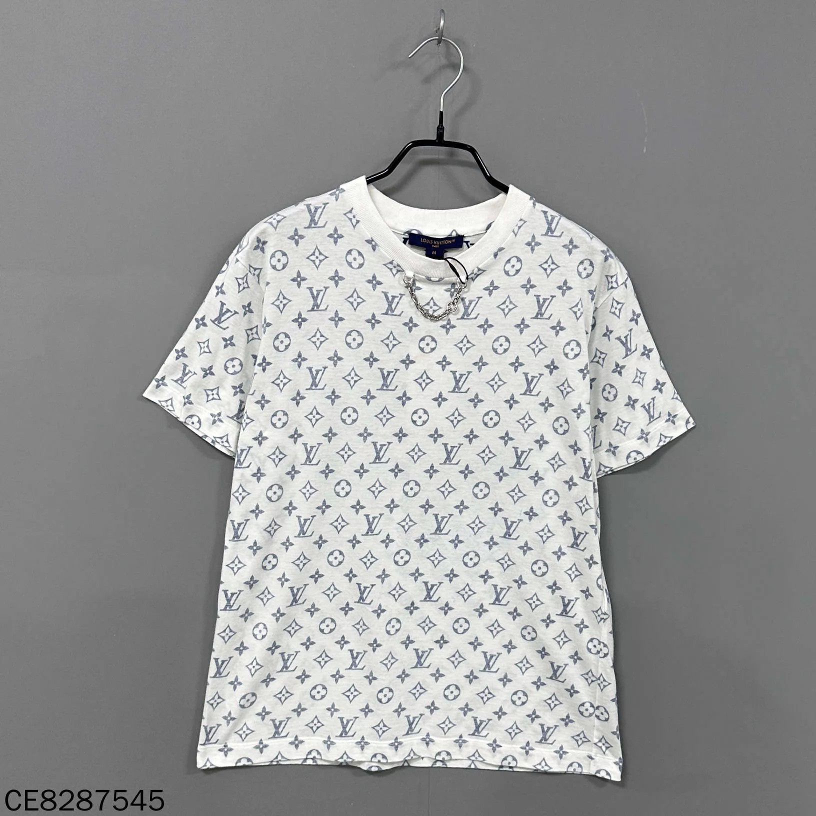 Louis Vuitton LV Allover Chain Short Tee M 95new Stain Size M / US 6-8 / IT 42-44 - 1 Thumbnail
