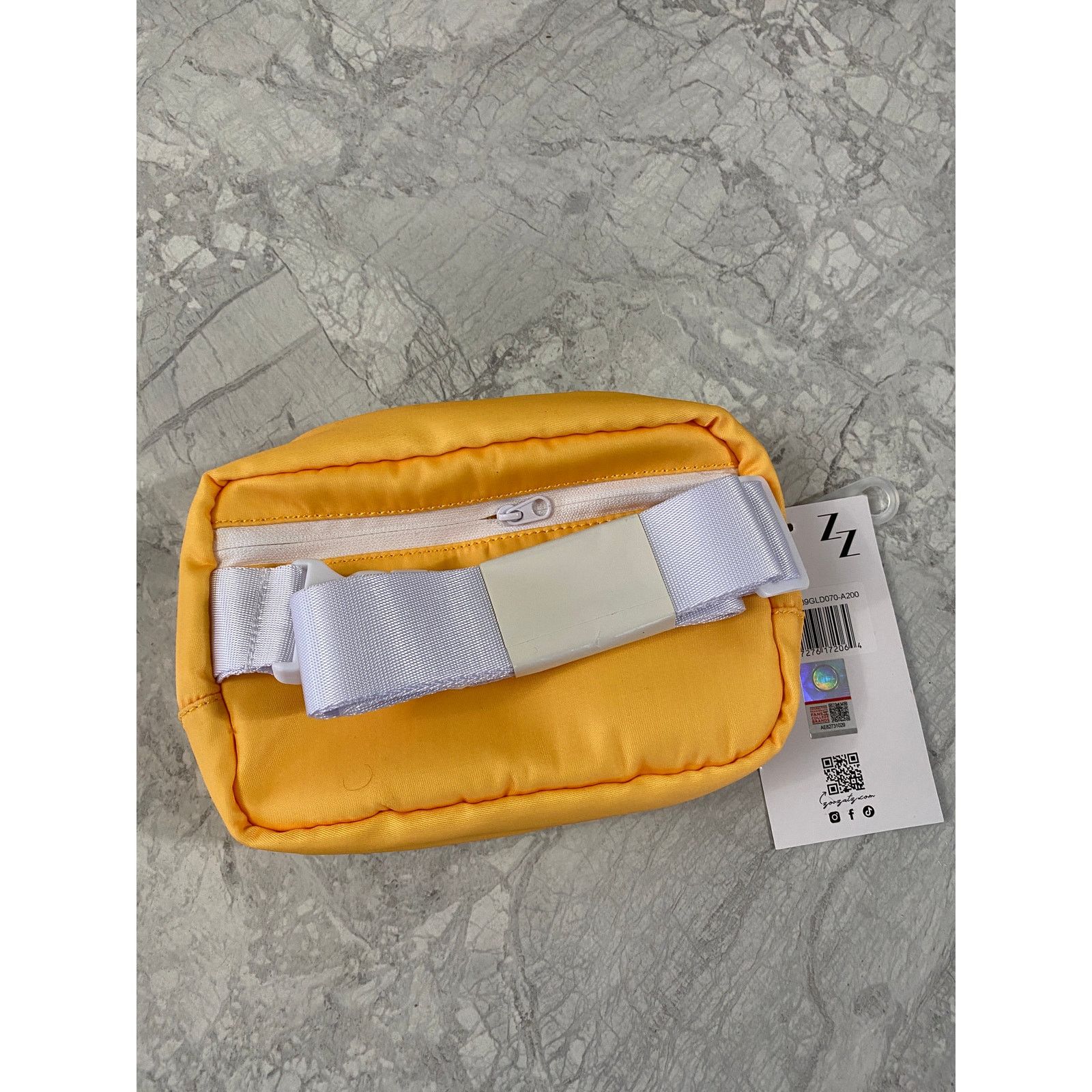 NCAA NWT Michigan Wolverines Stadium Sized 6.5"x4.5" Fanny Pack Size ONE SIZE - 5 Thumbnail