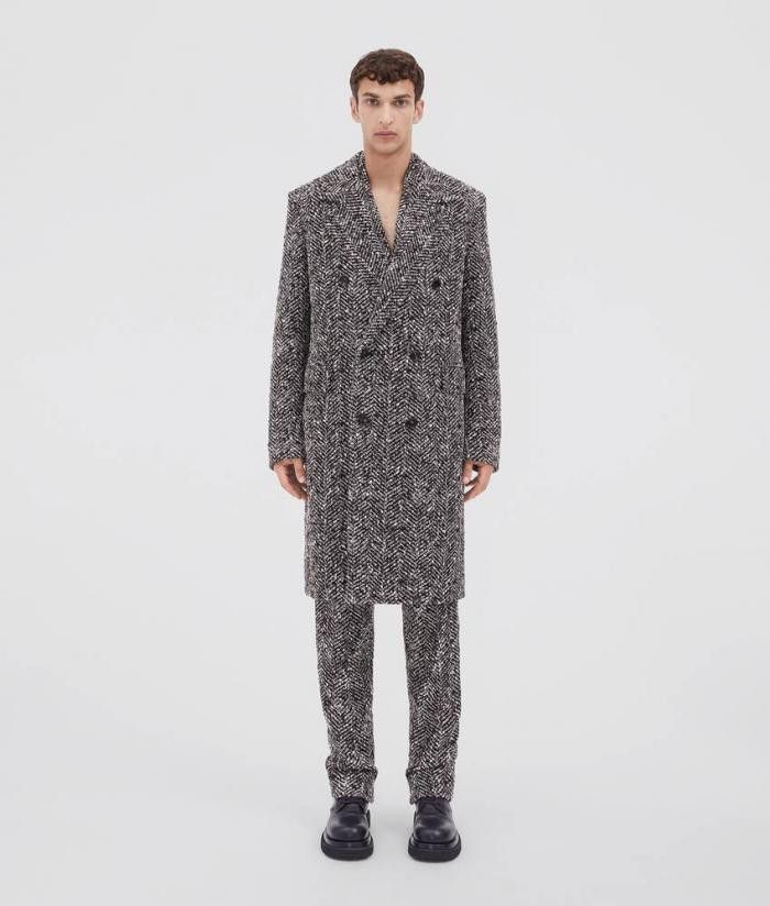 o1lv12m1223 Mouline Herringbone Wool Coat in Black