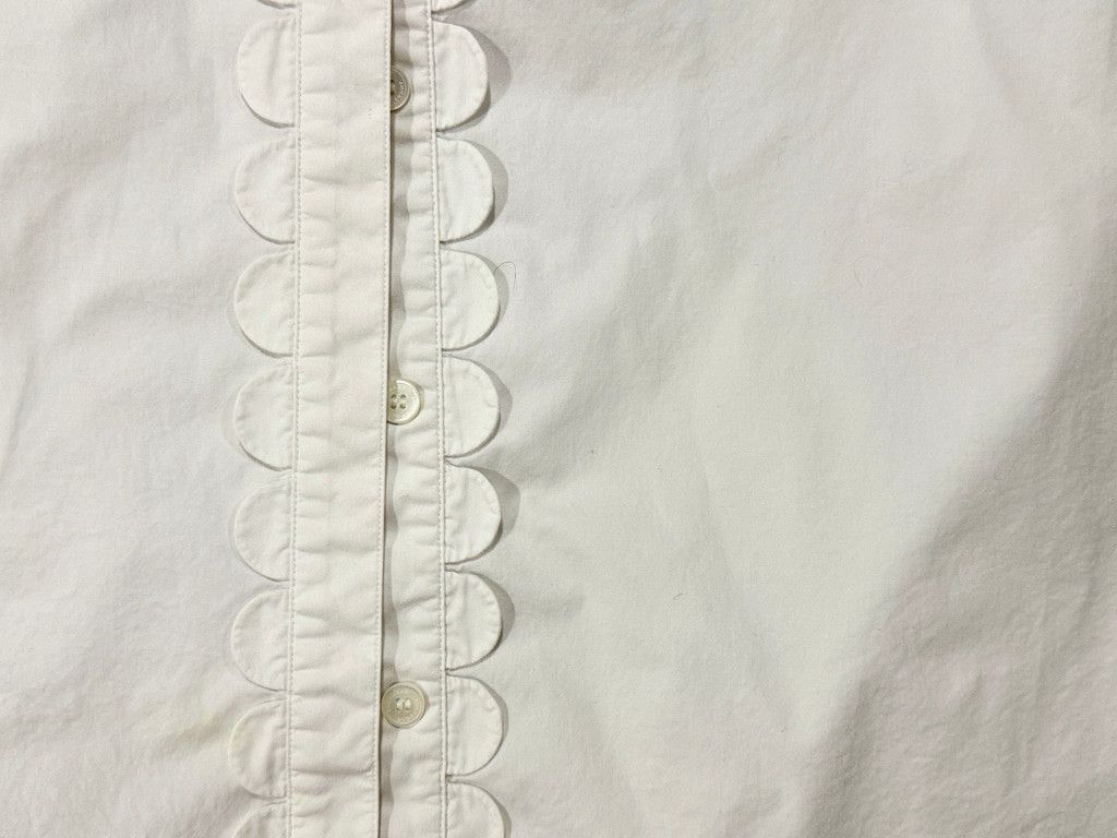 Burberry Burberry White Shirt Scalloped Shirt, size 2 Size XS / US 0-2 / IT 36-38 - 5 Thumbnail