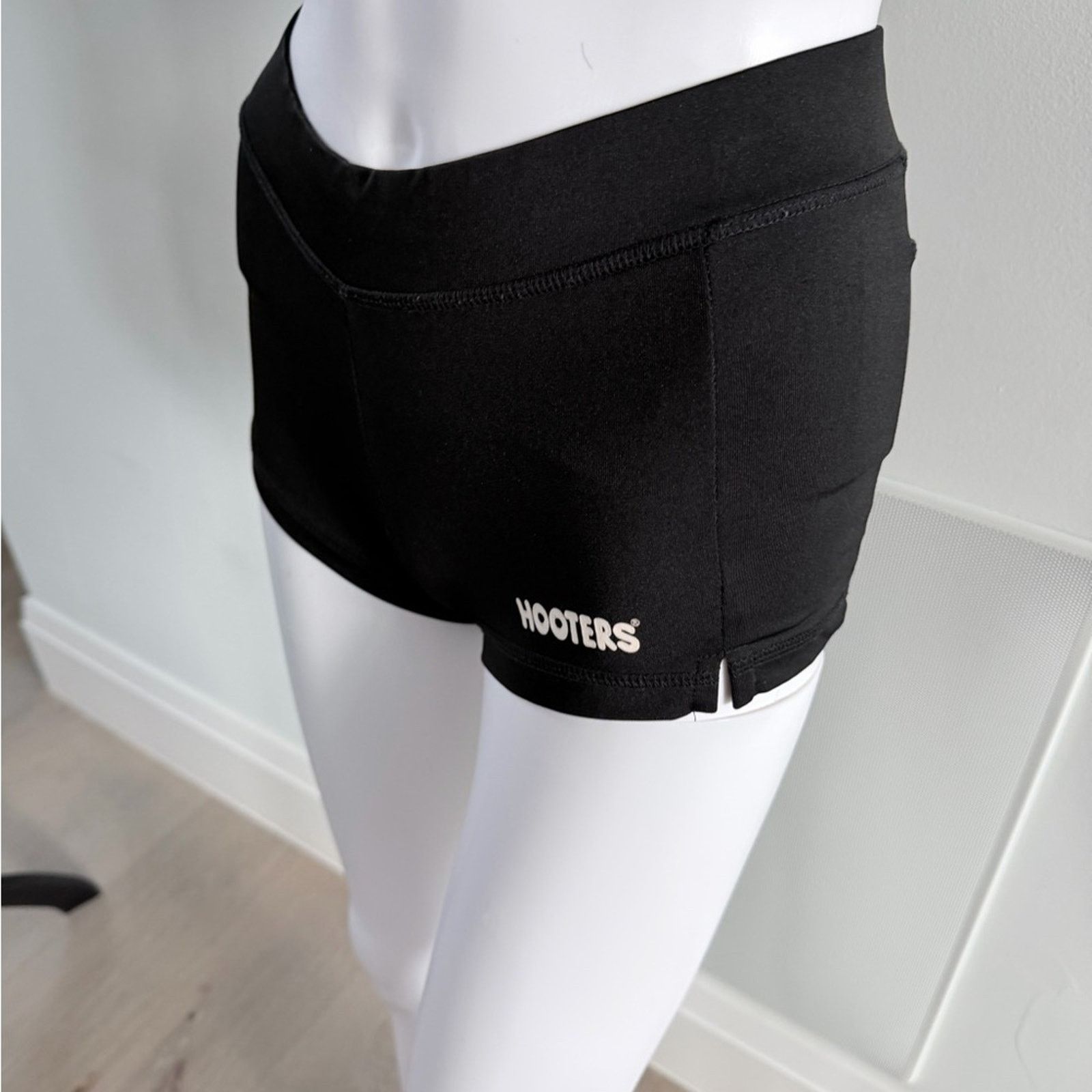 Other Hooters Women's Athletic Black Shorts size XS Size 25" / US 0 / IT 36 - 2 Thumbnail