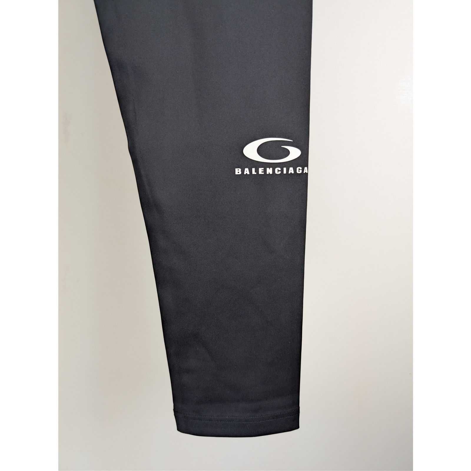 Balenciaga × Under Armour o1rshd1 Women's Under Armour Layered Leggings Sweatpants XL Size 30" / US 8 / IT 44 - 4 Thumbnail
