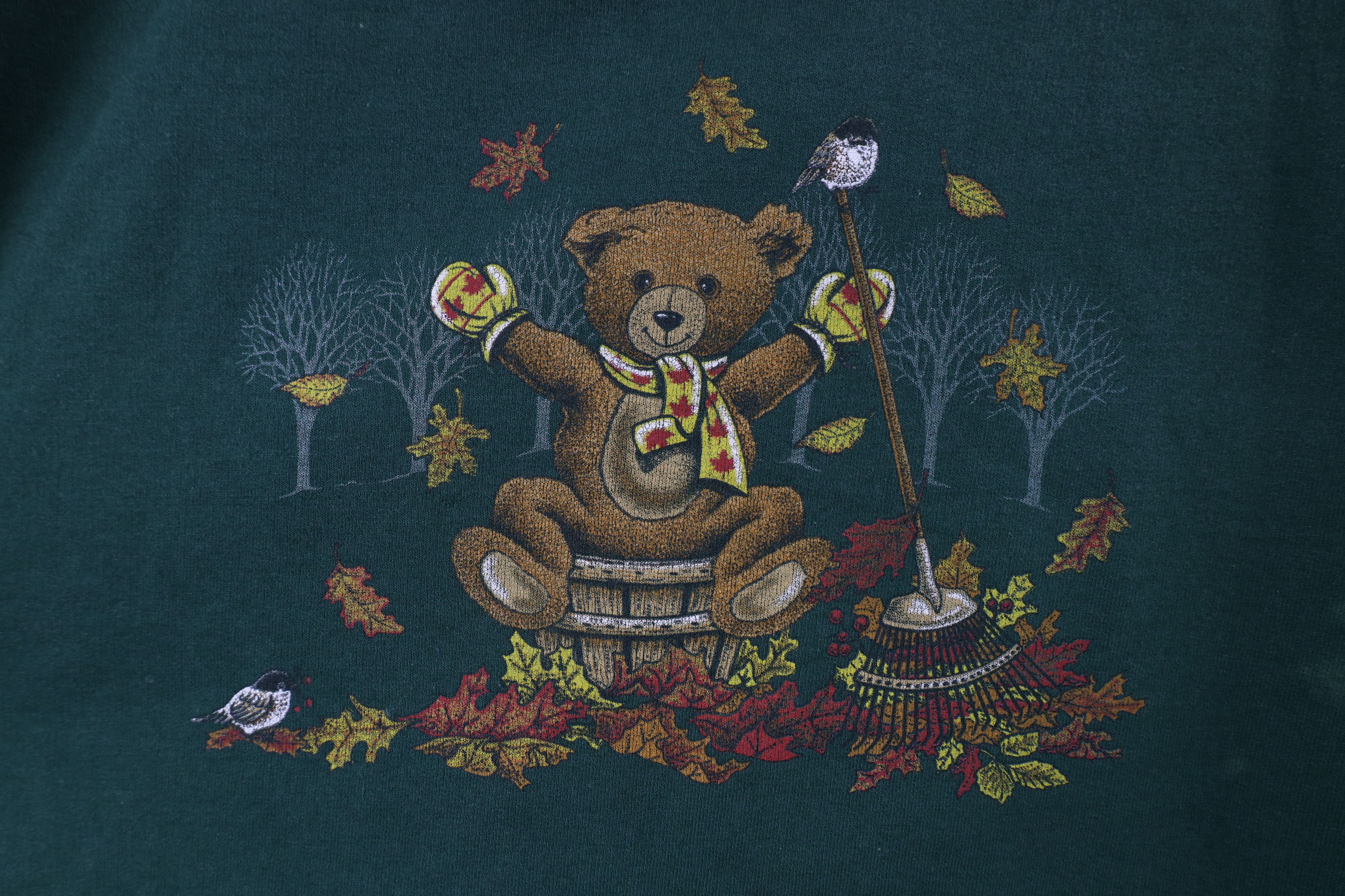 Vintage Vintage 90s Streetwear Fall Leaves Bear Sweatshirt Green Size 3XL / US 20-22 - 4 Thumbnail