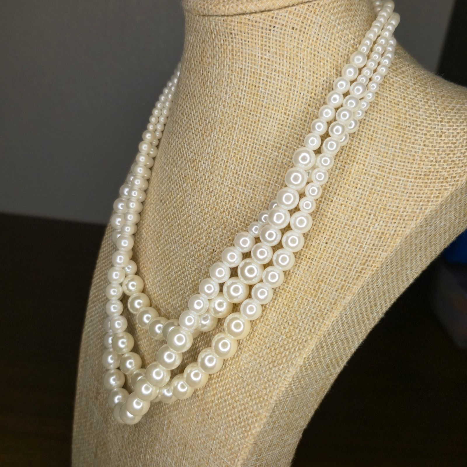 Vintage Vintage 1950s Style Multi-Strand Faux Pearl Necklace Size ONE SIZE - 12 Thumbnail