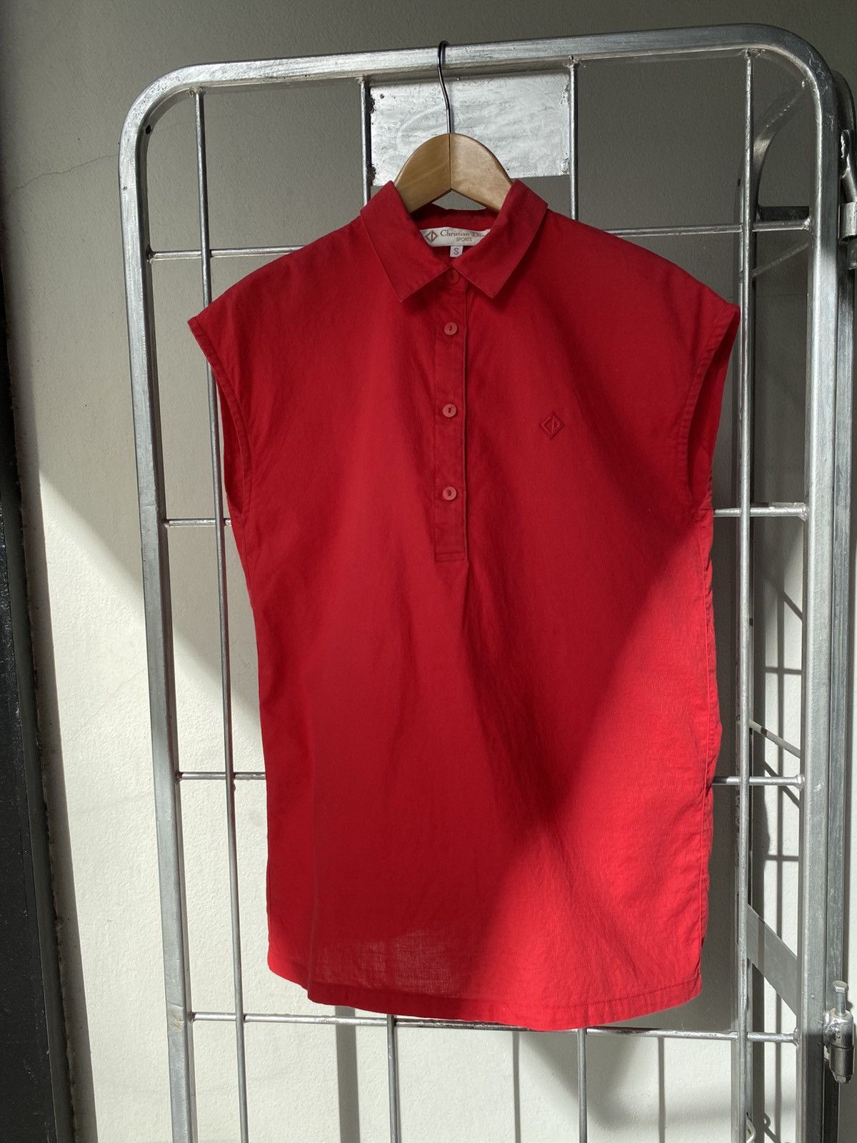 Dior Christian Dior Red Sleeveless Shirt Size S / US 4 / IT 40 - 1 Thumbnail